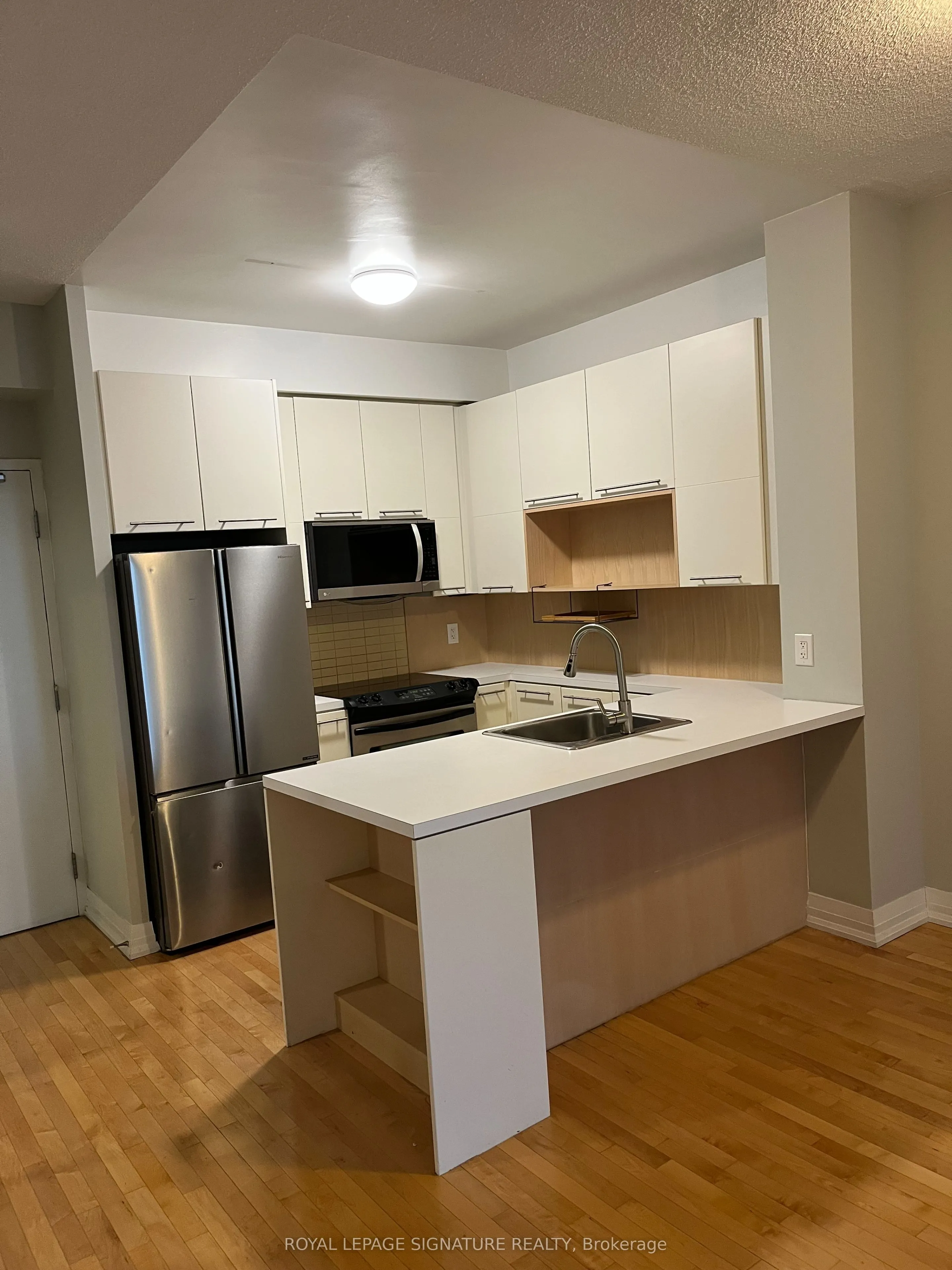 25 Carlton Street, #3005