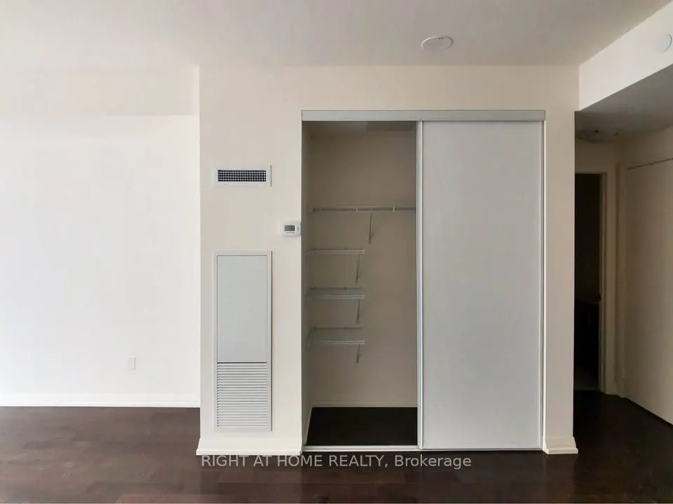 460 Adelaide Street E, #1603