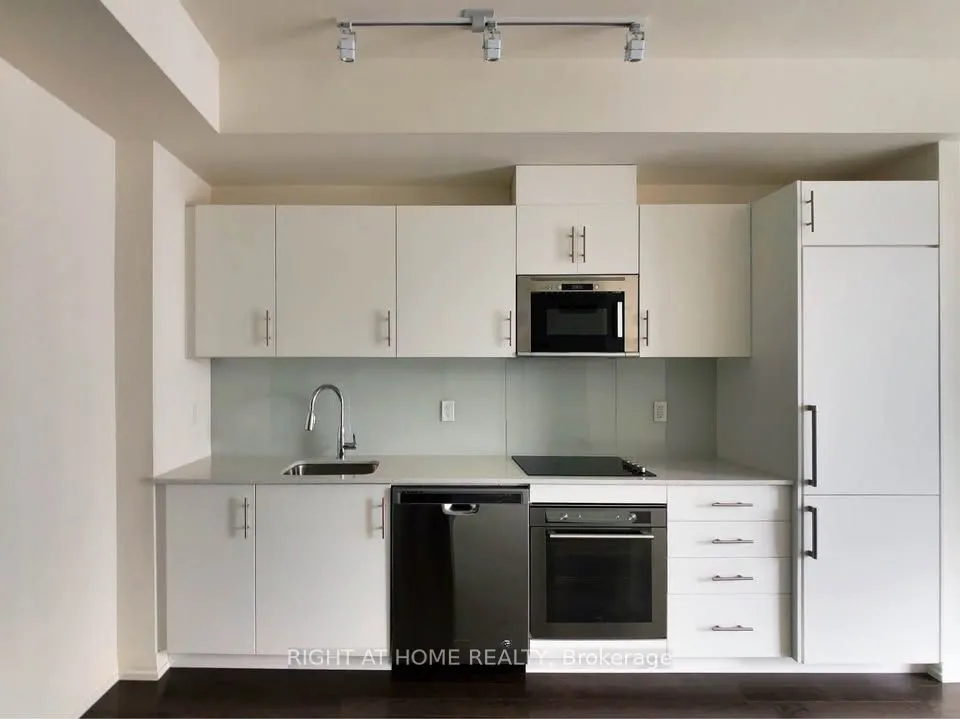 460 Adelaide Street E, #1603