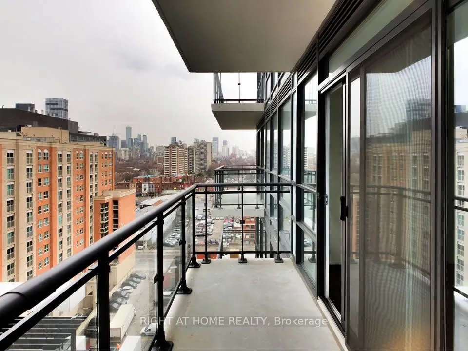 460 Adelaide Street E, #1603