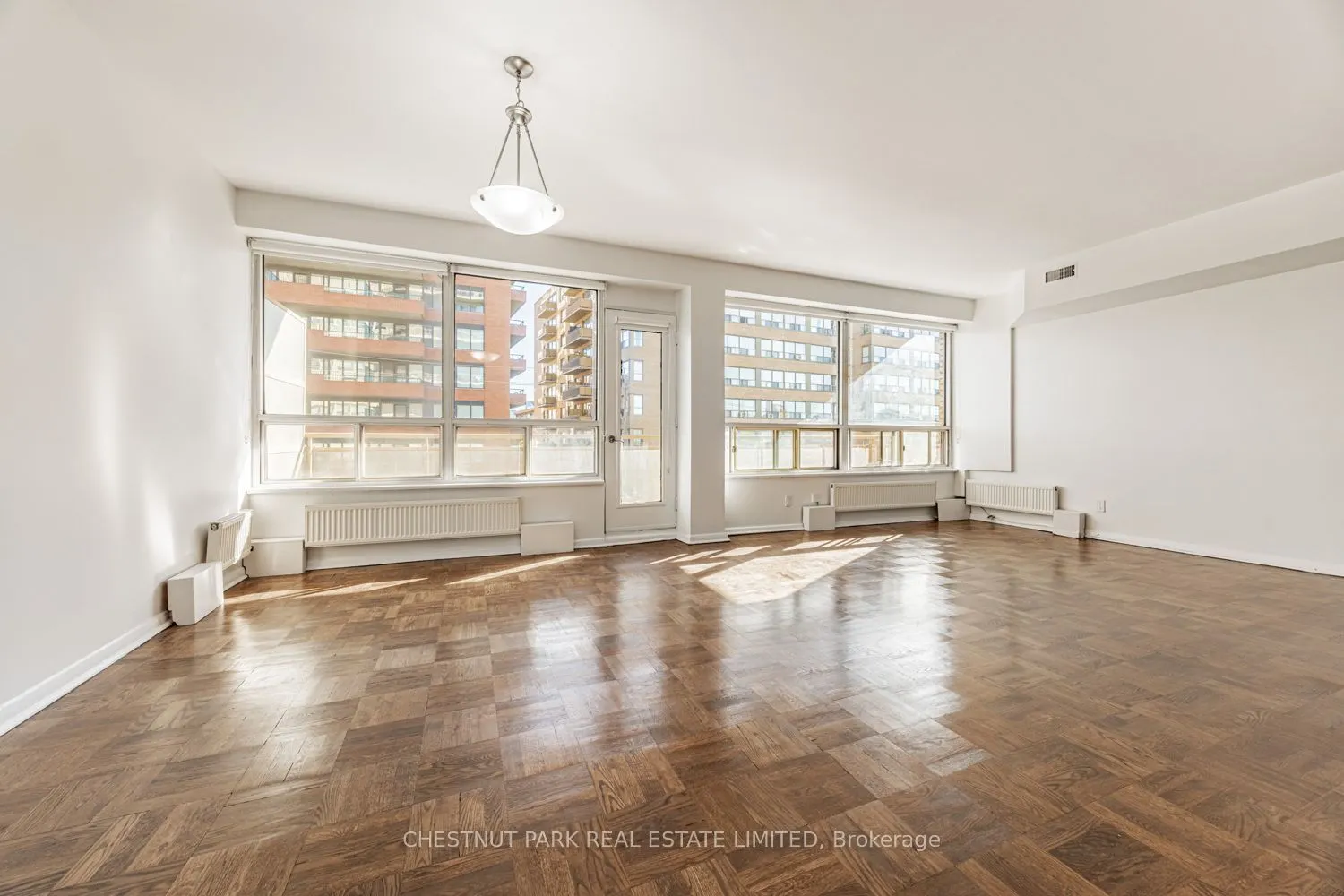 2500 Bathurst Street, #306