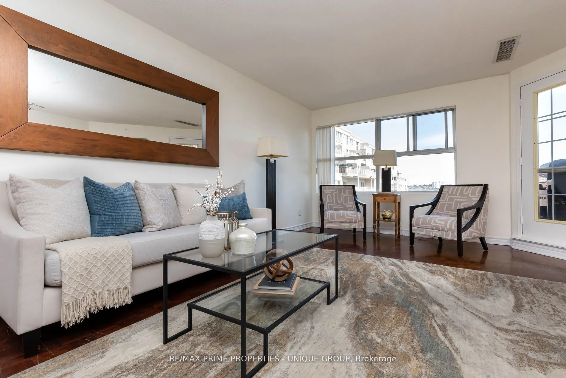 18 Concorde Place, #808