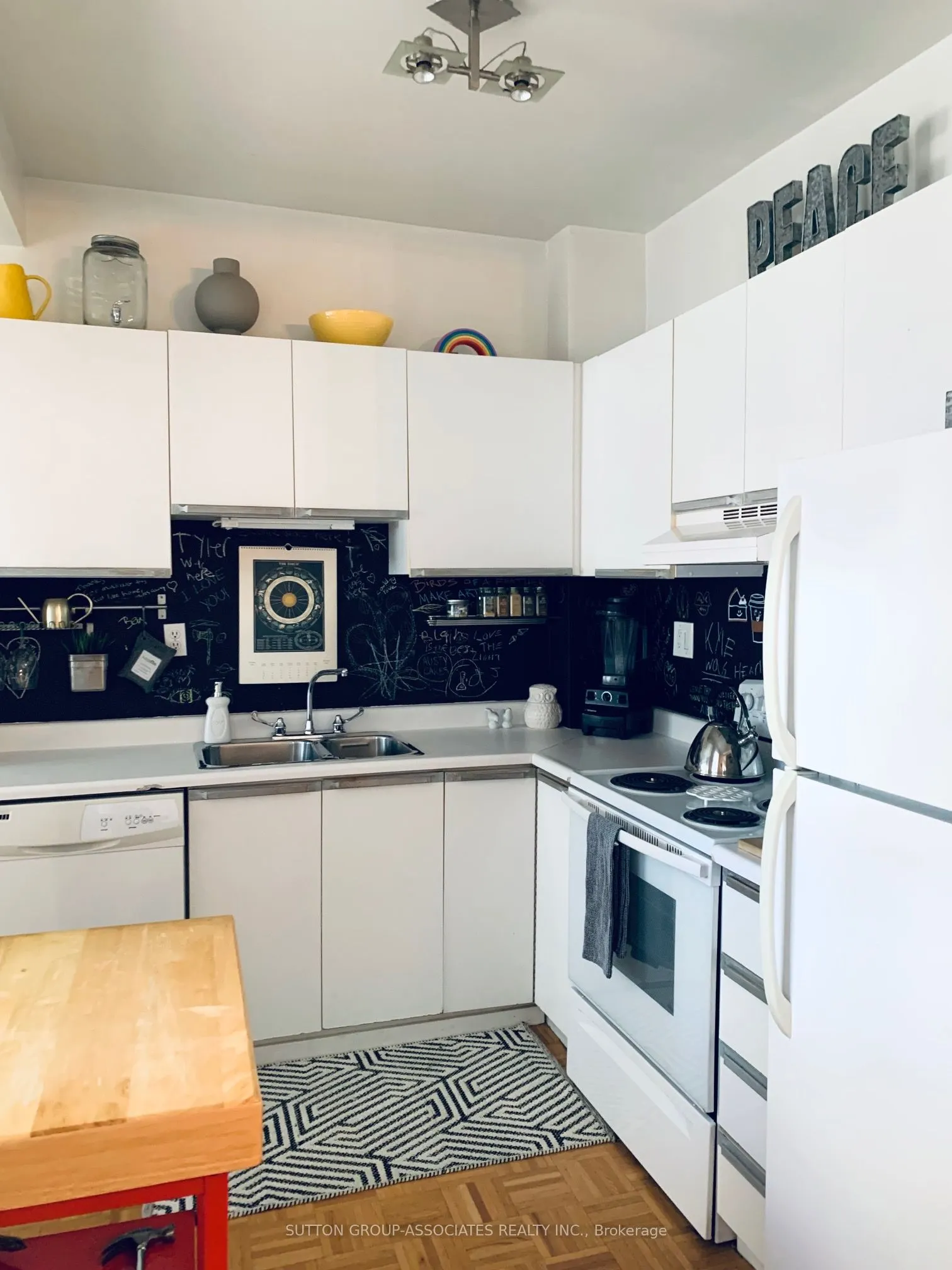 76 Orchard View Boulevard, #1