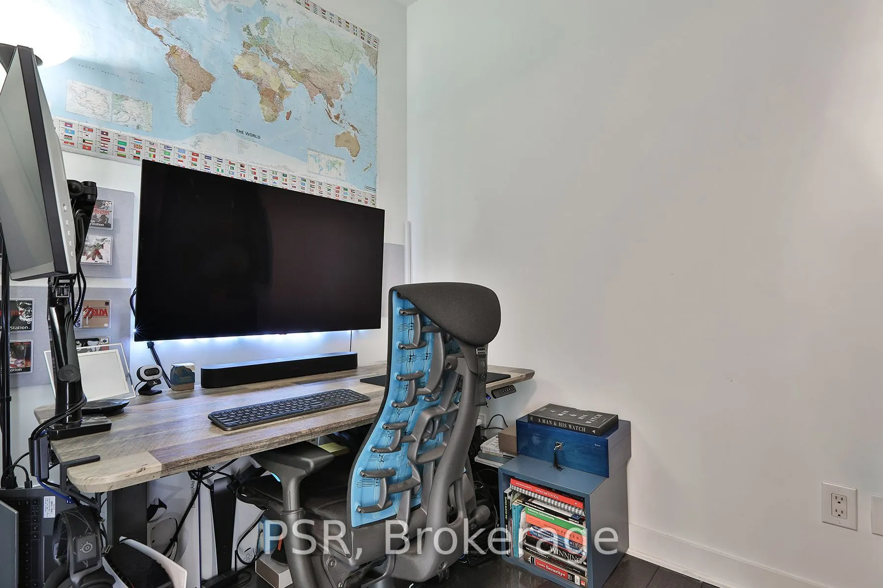 290 Adelaide Street W, #3811