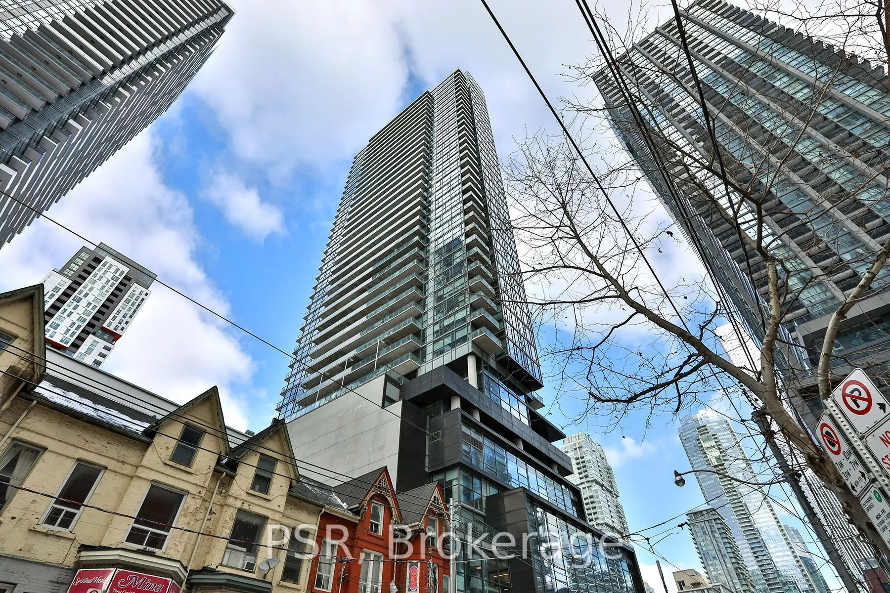 290 Adelaide Street W, #3811