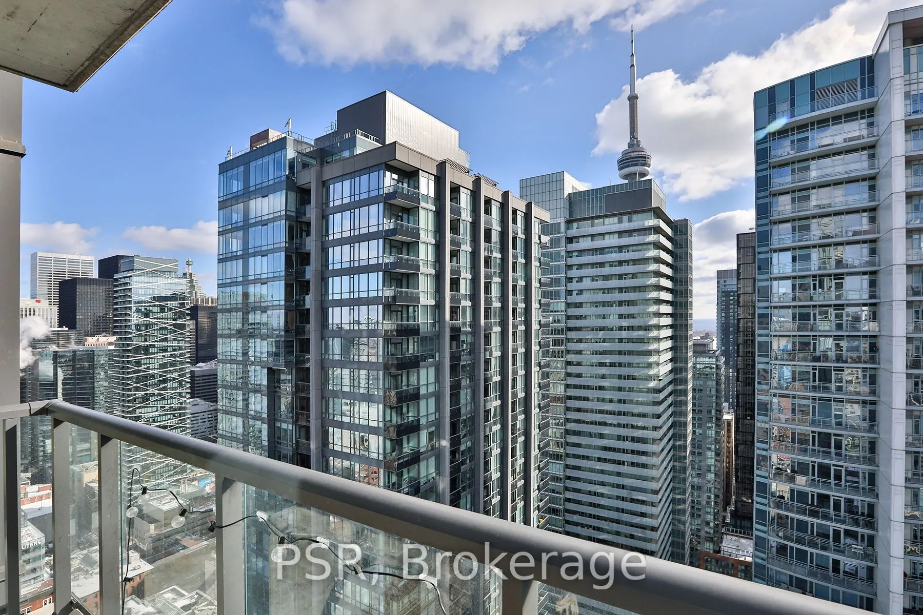 290 Adelaide Street W, #3811