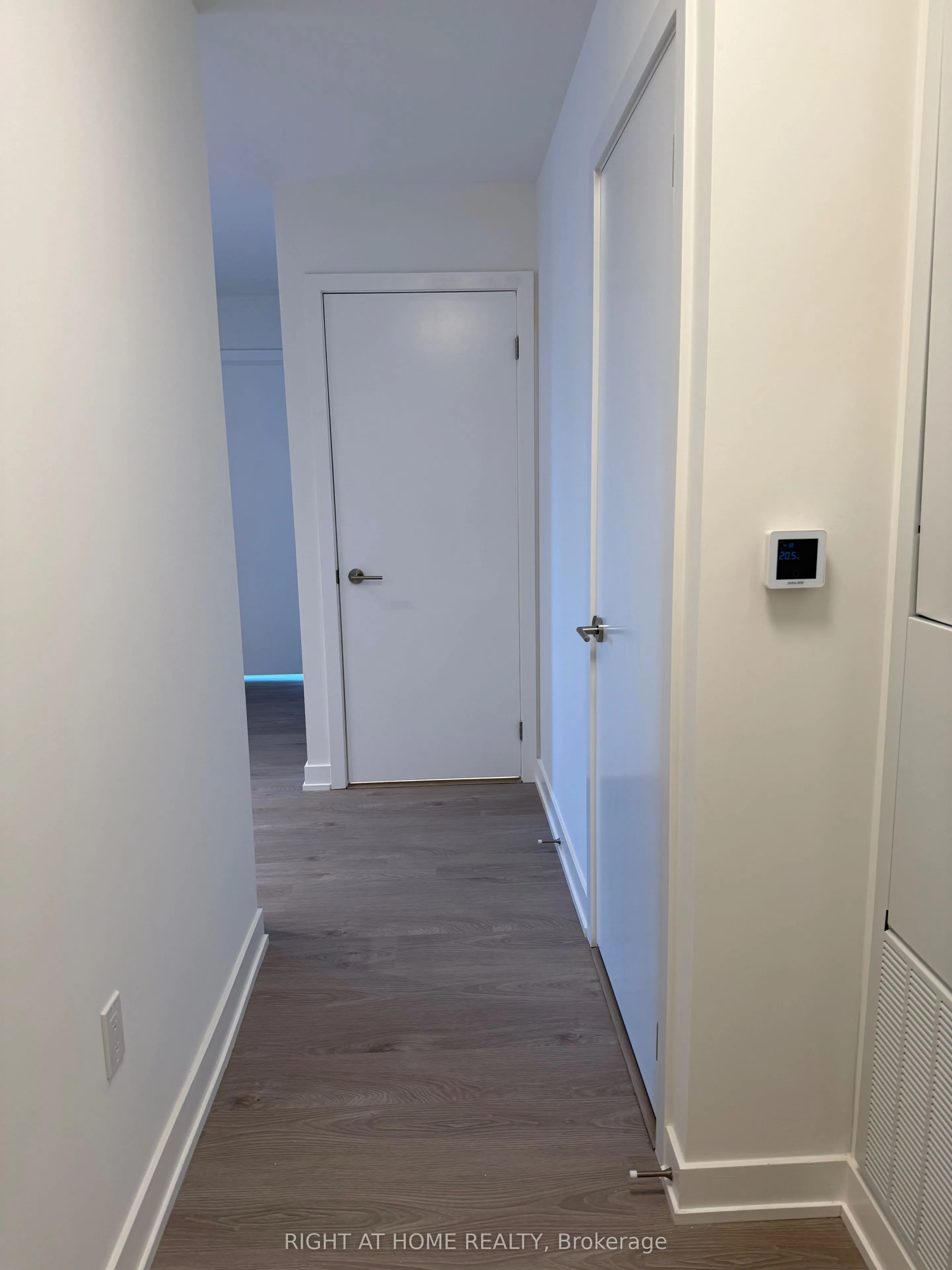 110 Broadway Avenue, #1109