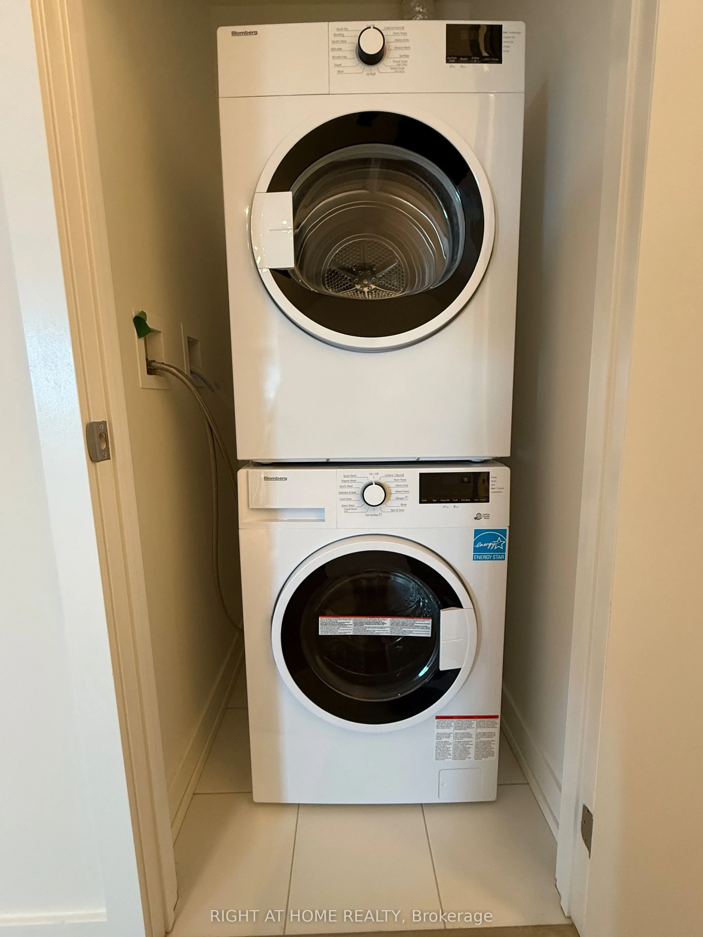 110 Broadway Avenue, #1109