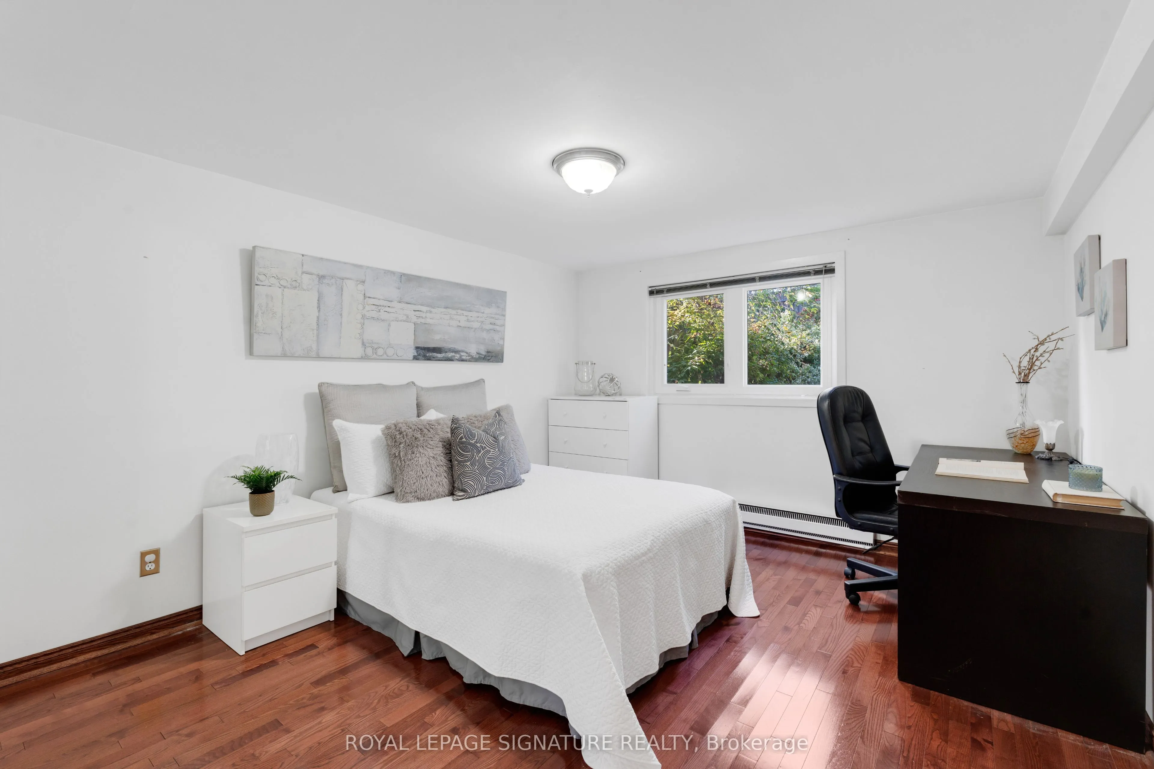 24 Chipwood Crescent