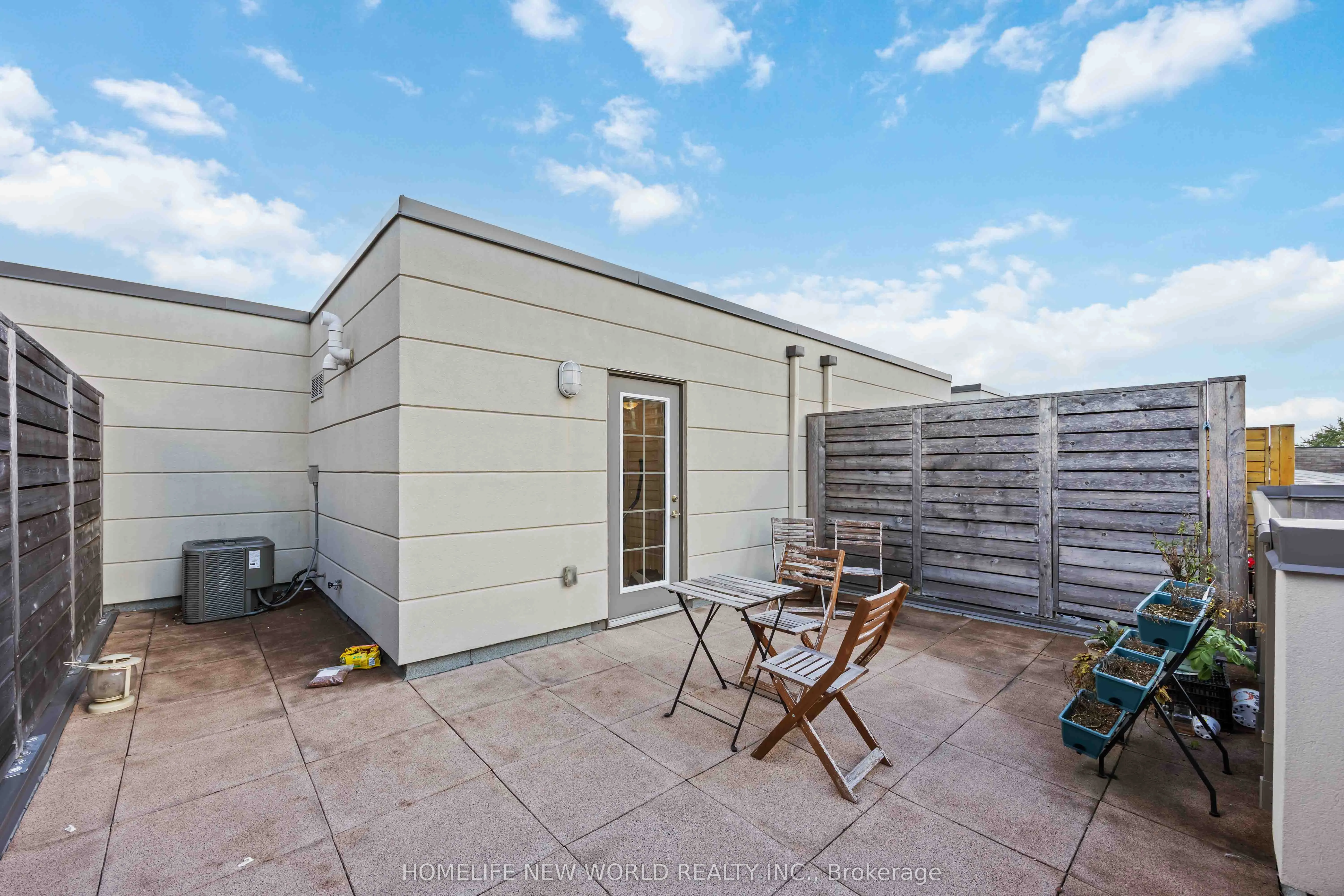 52 Holmes Avenue, #14