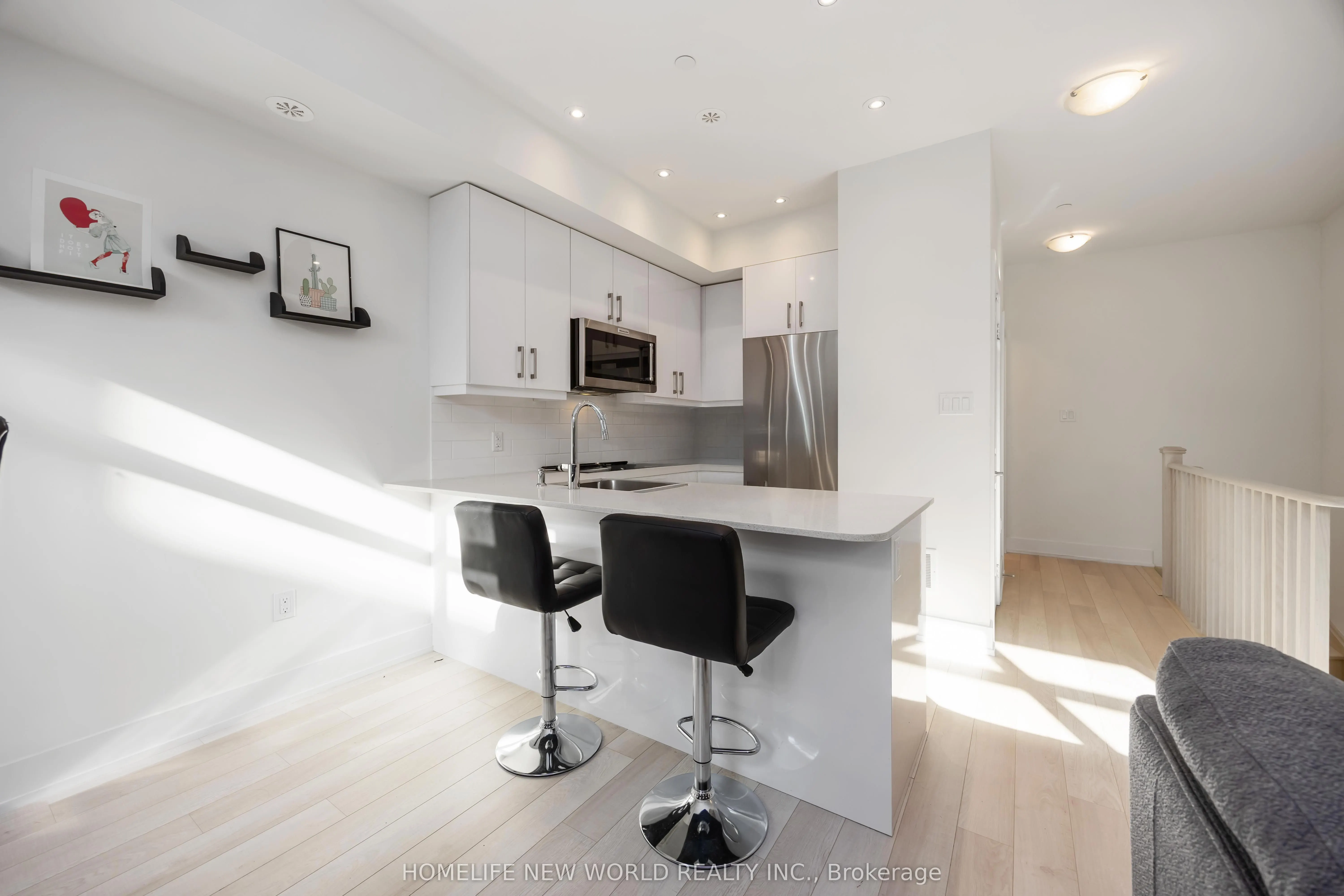 52 Holmes Avenue, #14