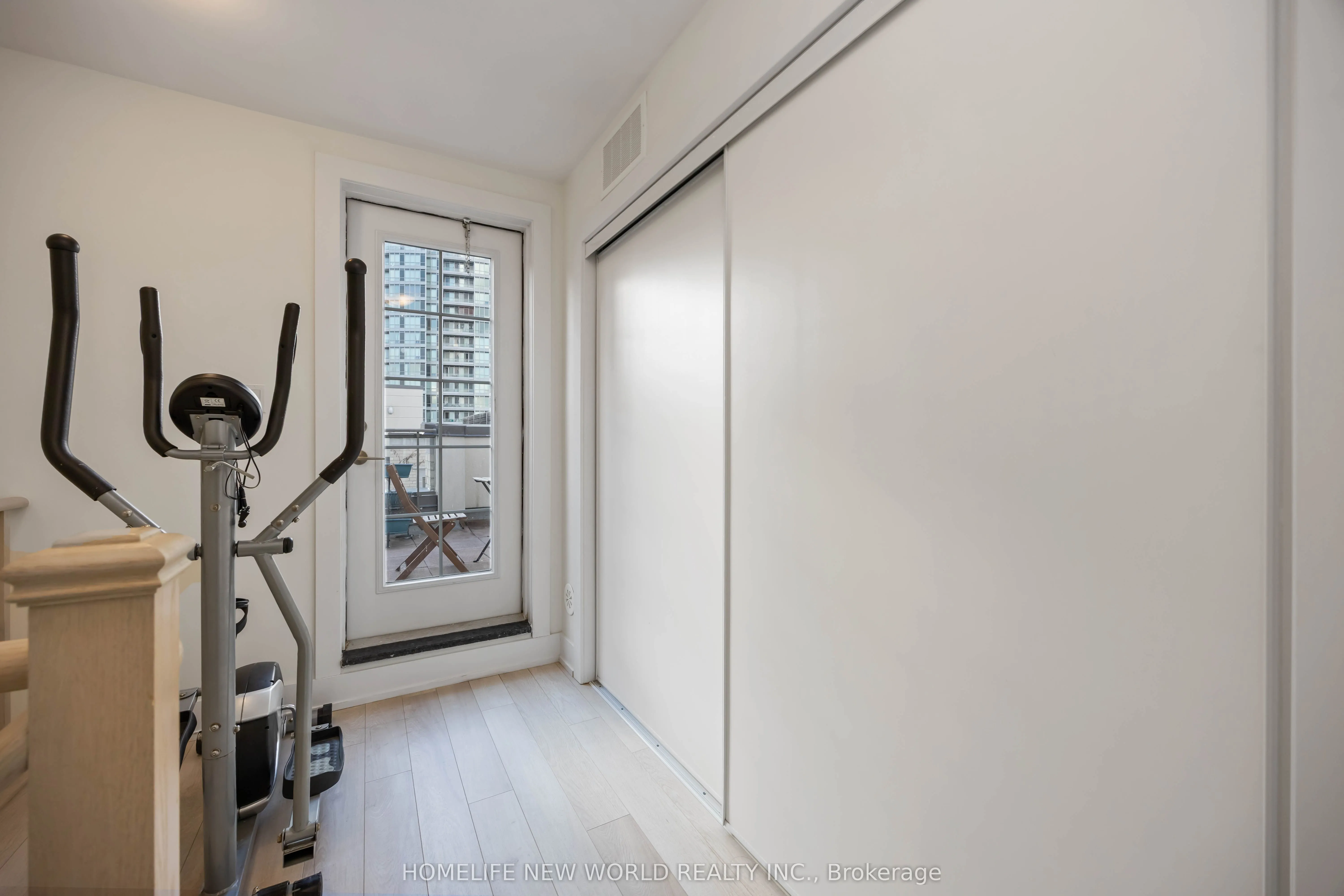 52 Holmes Avenue, #14