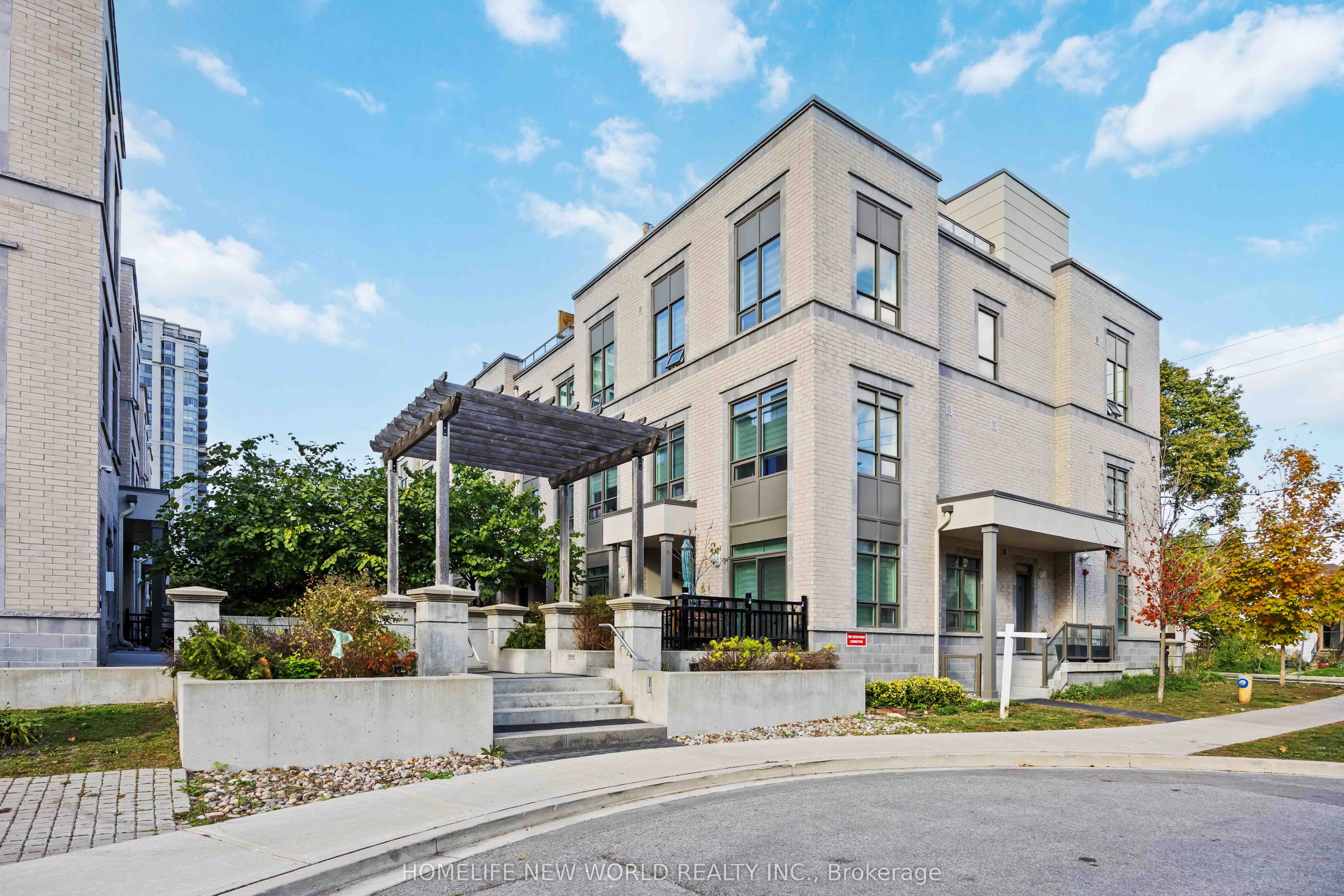 52 Holmes Avenue, #14