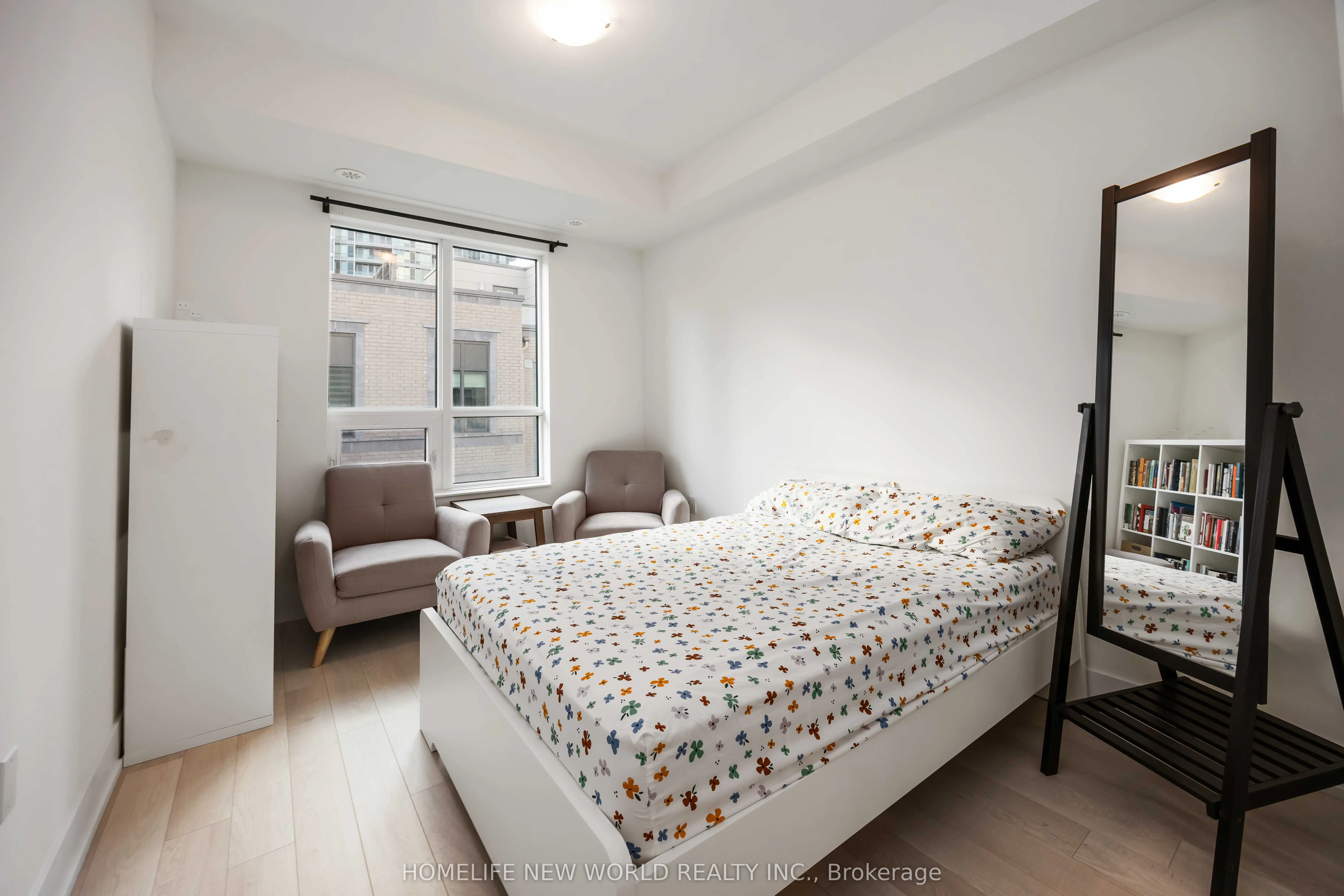 52 Holmes Avenue, #14