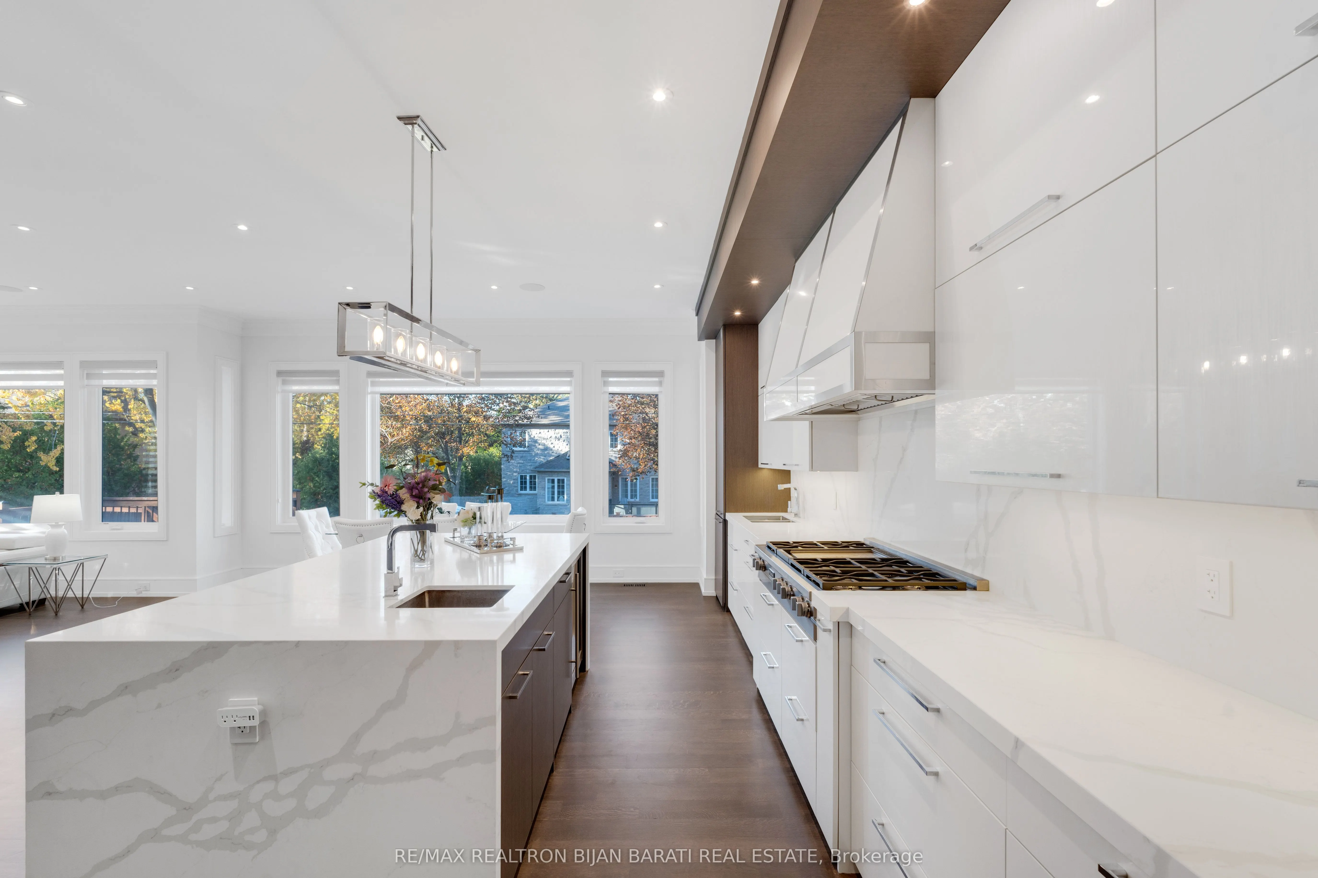 298 Hollywood Avenue