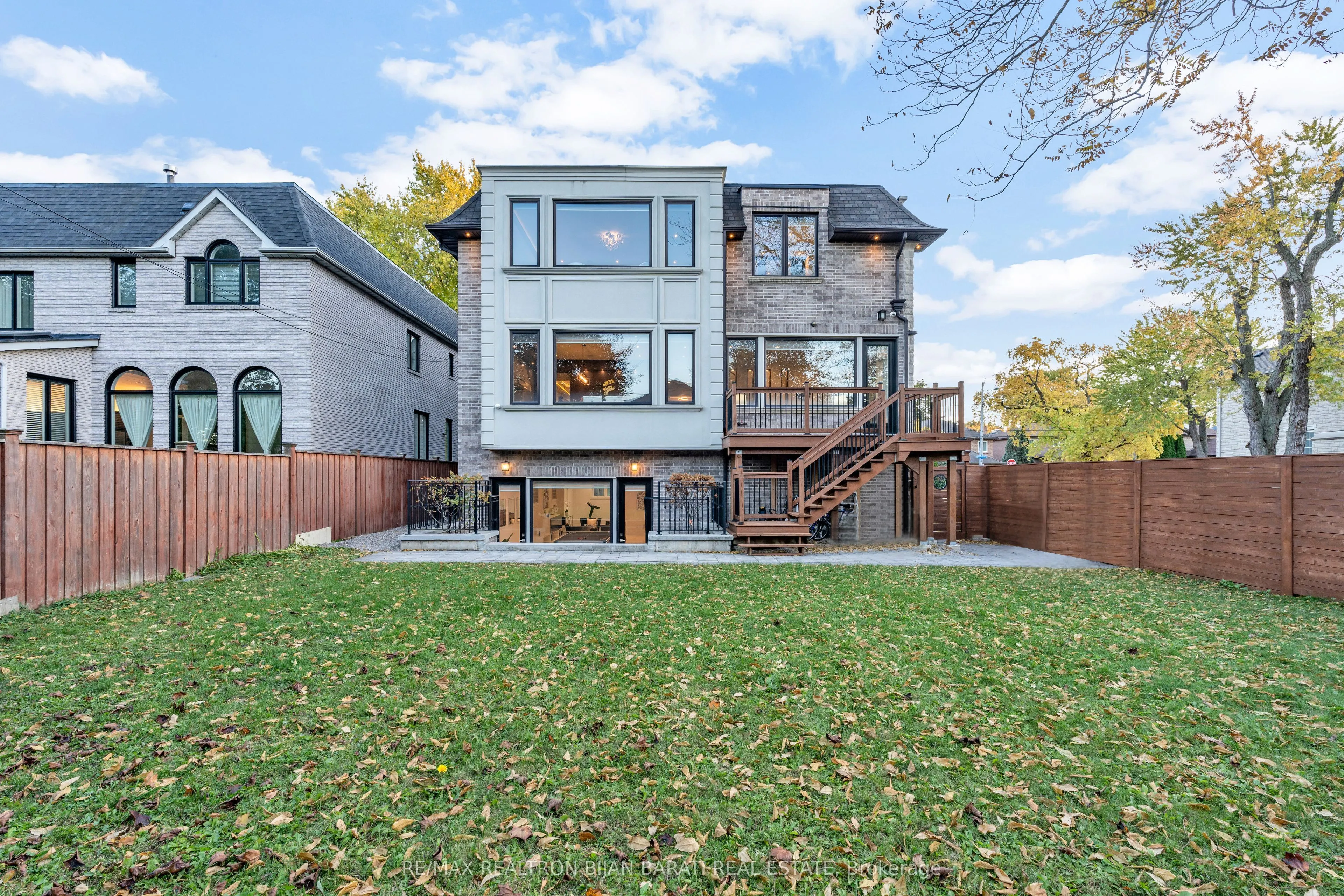 298 Hollywood Avenue