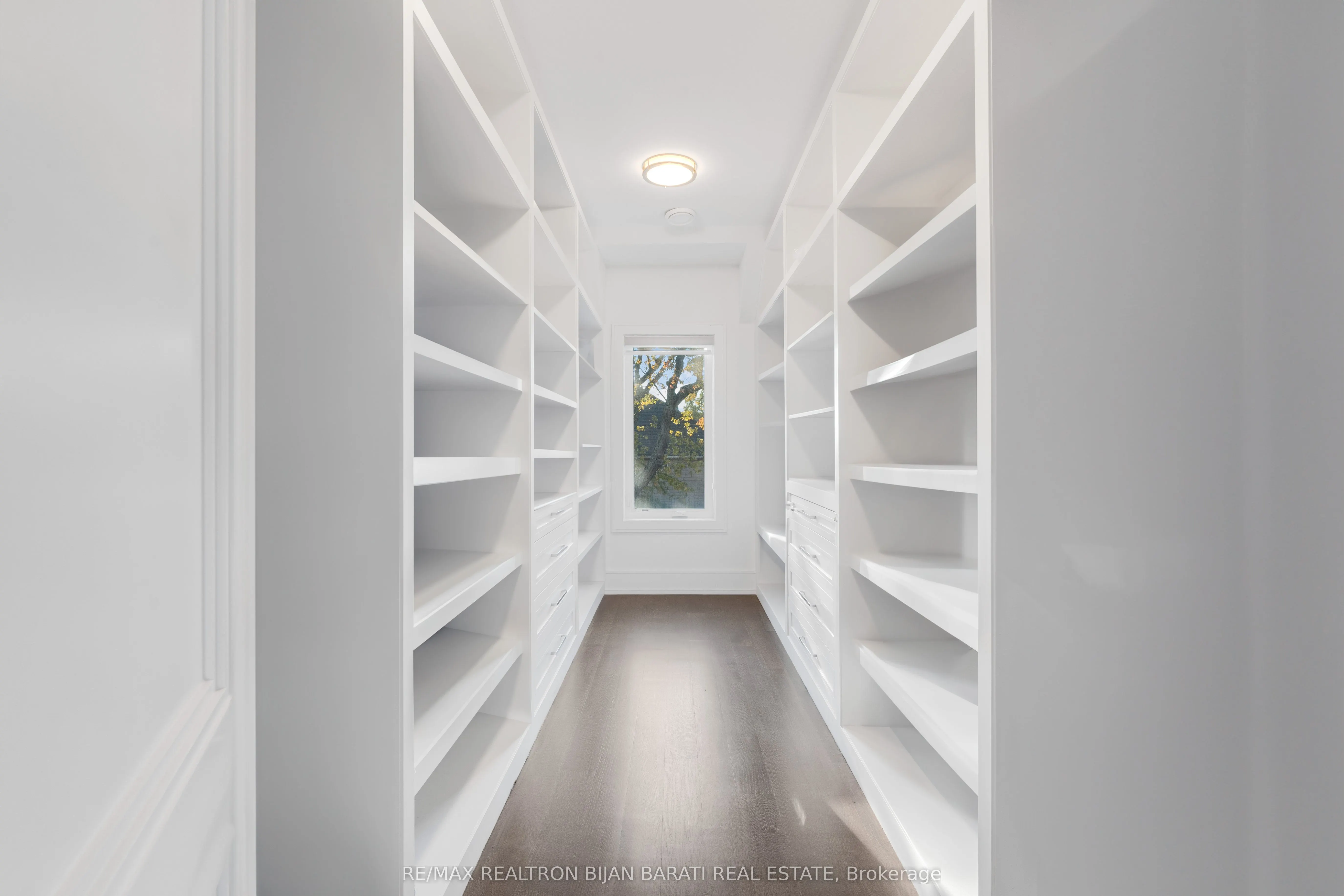 298 Hollywood Avenue