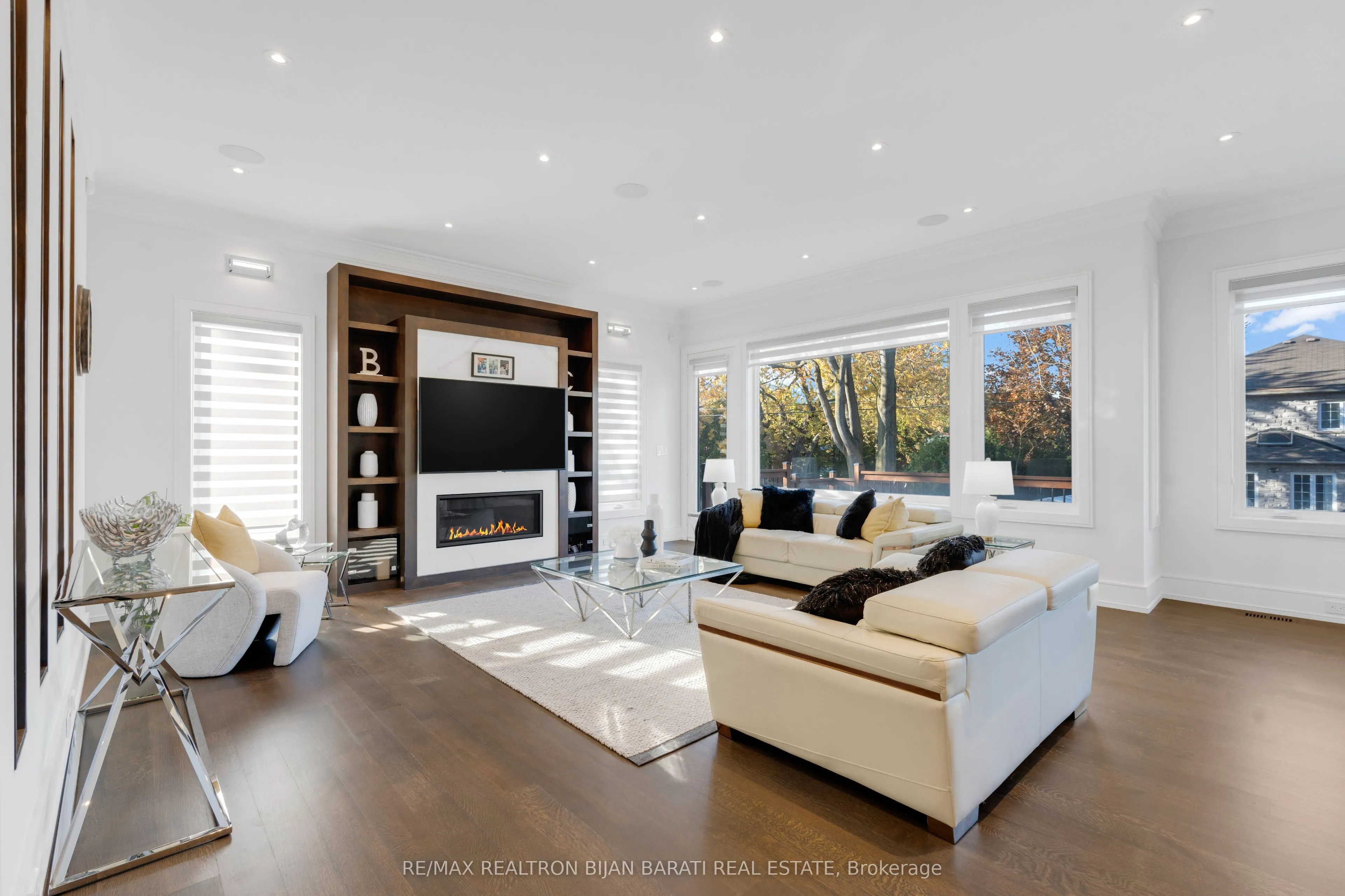 298 Hollywood Avenue