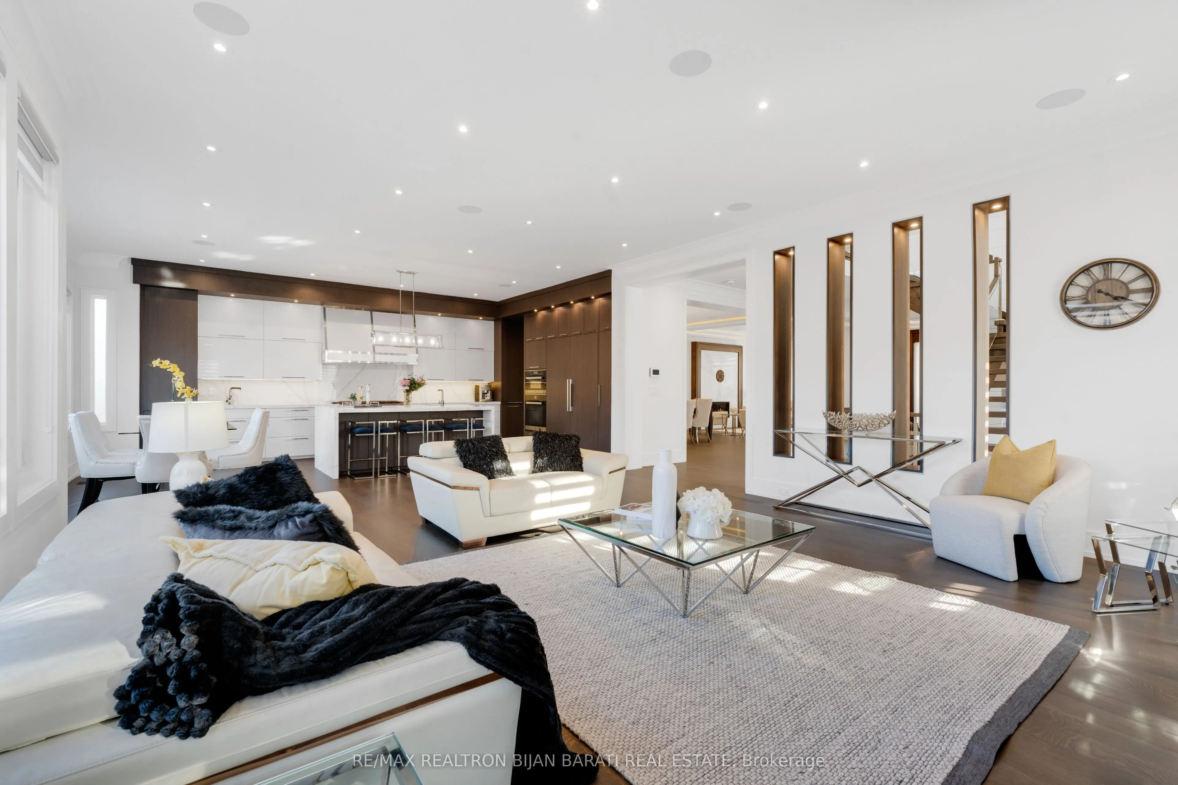 298 Hollywood Avenue