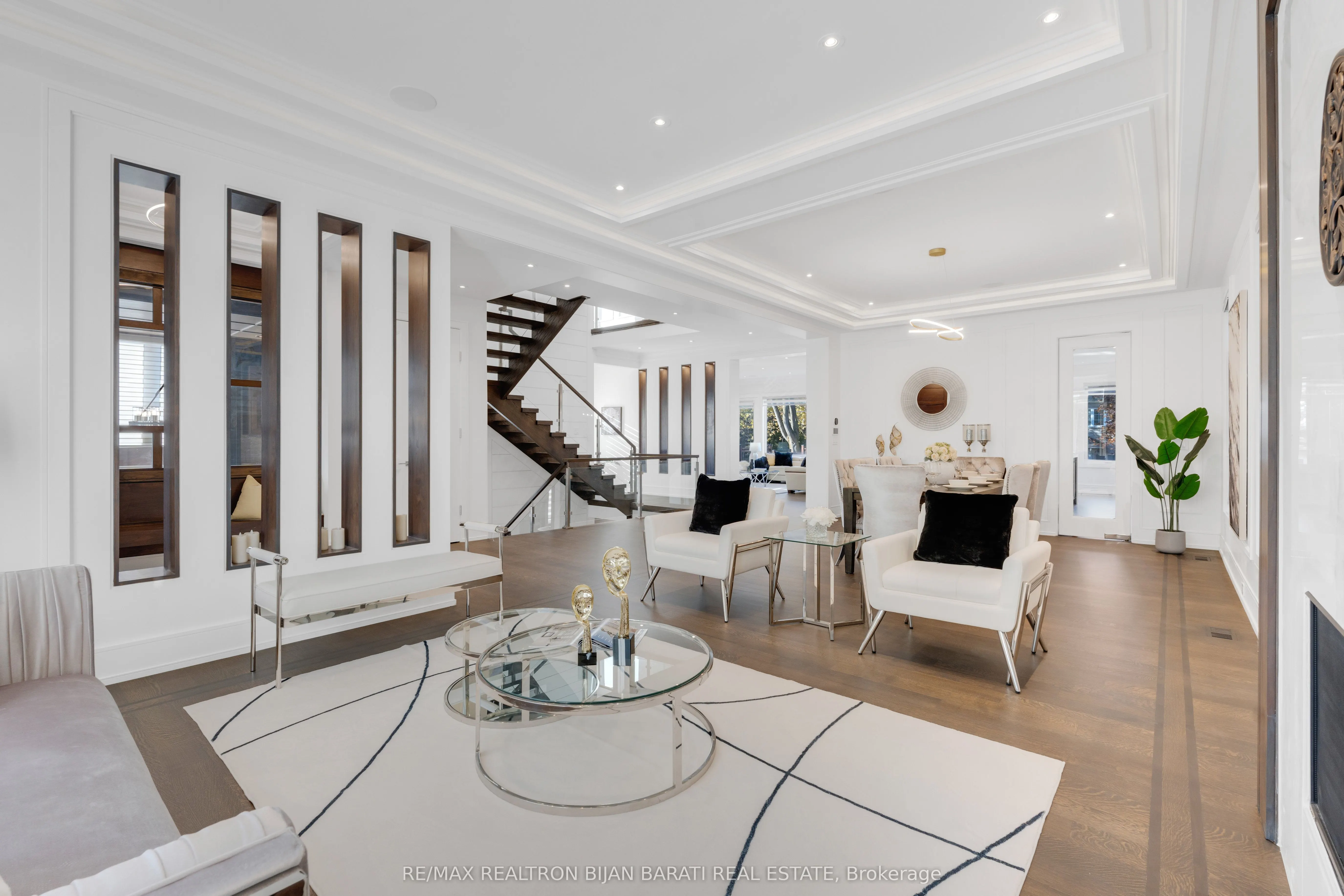 298 Hollywood Avenue