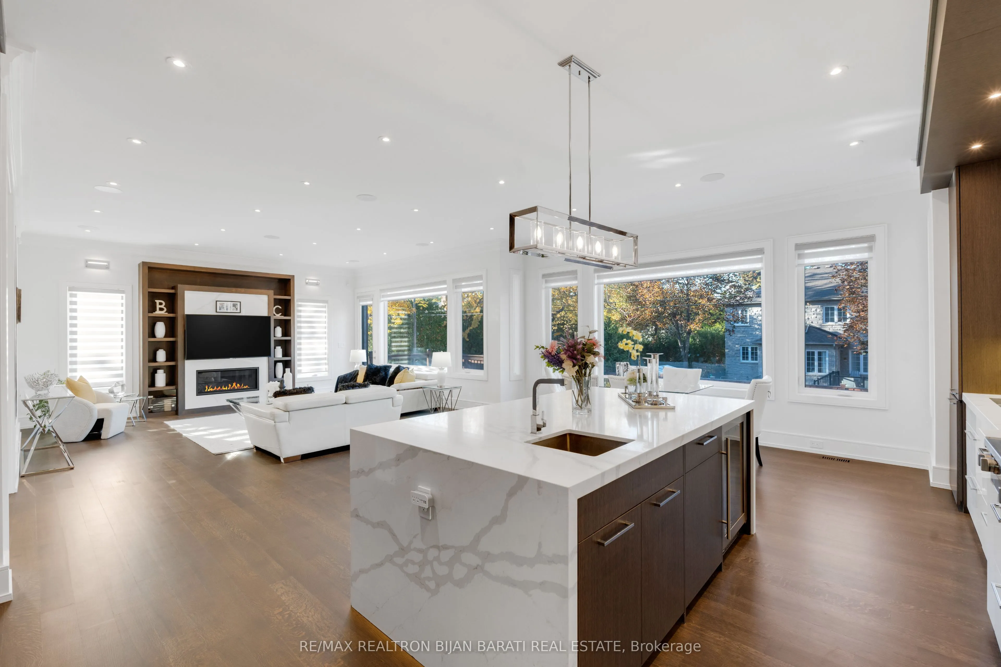 298 Hollywood Avenue