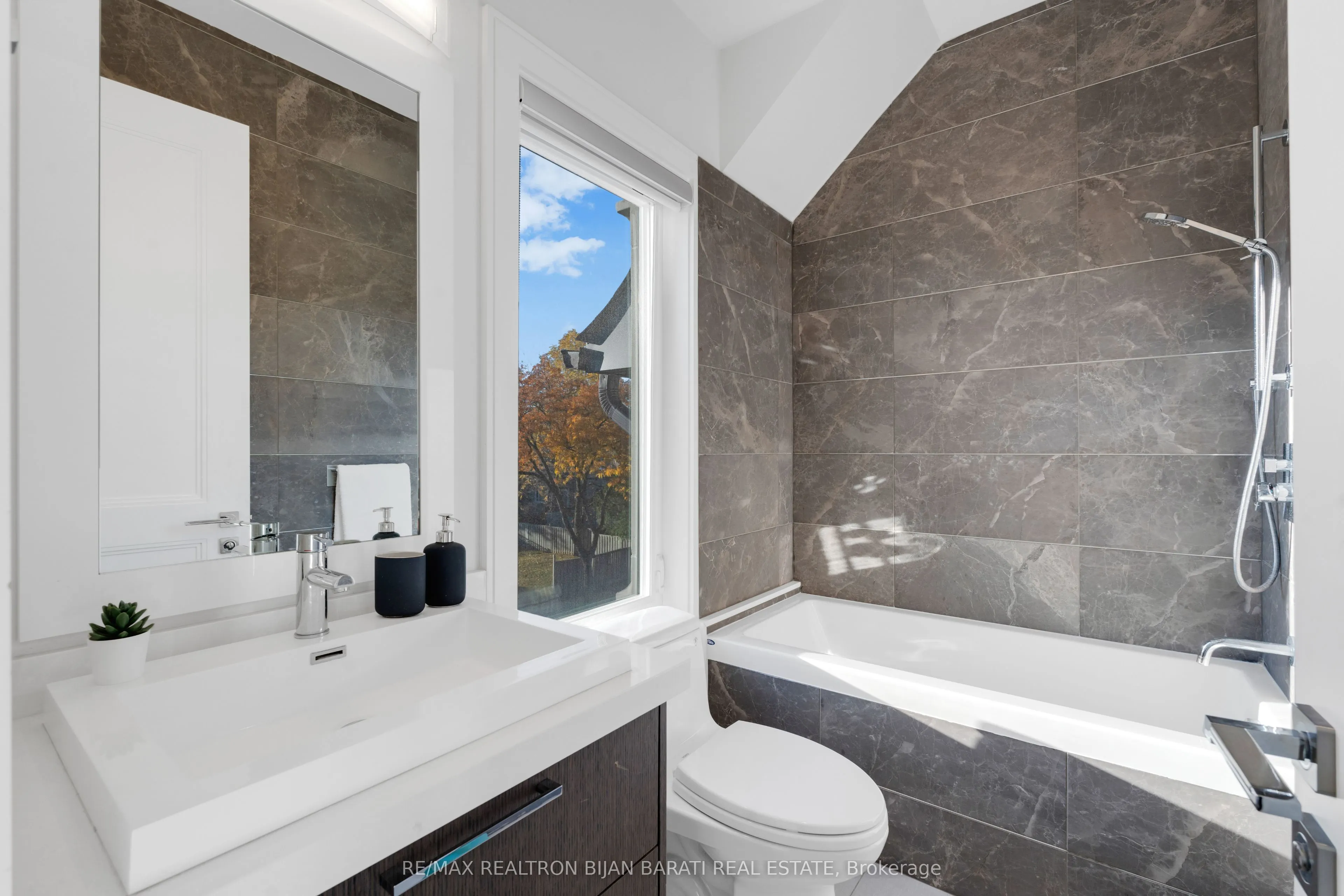 298 Hollywood Avenue