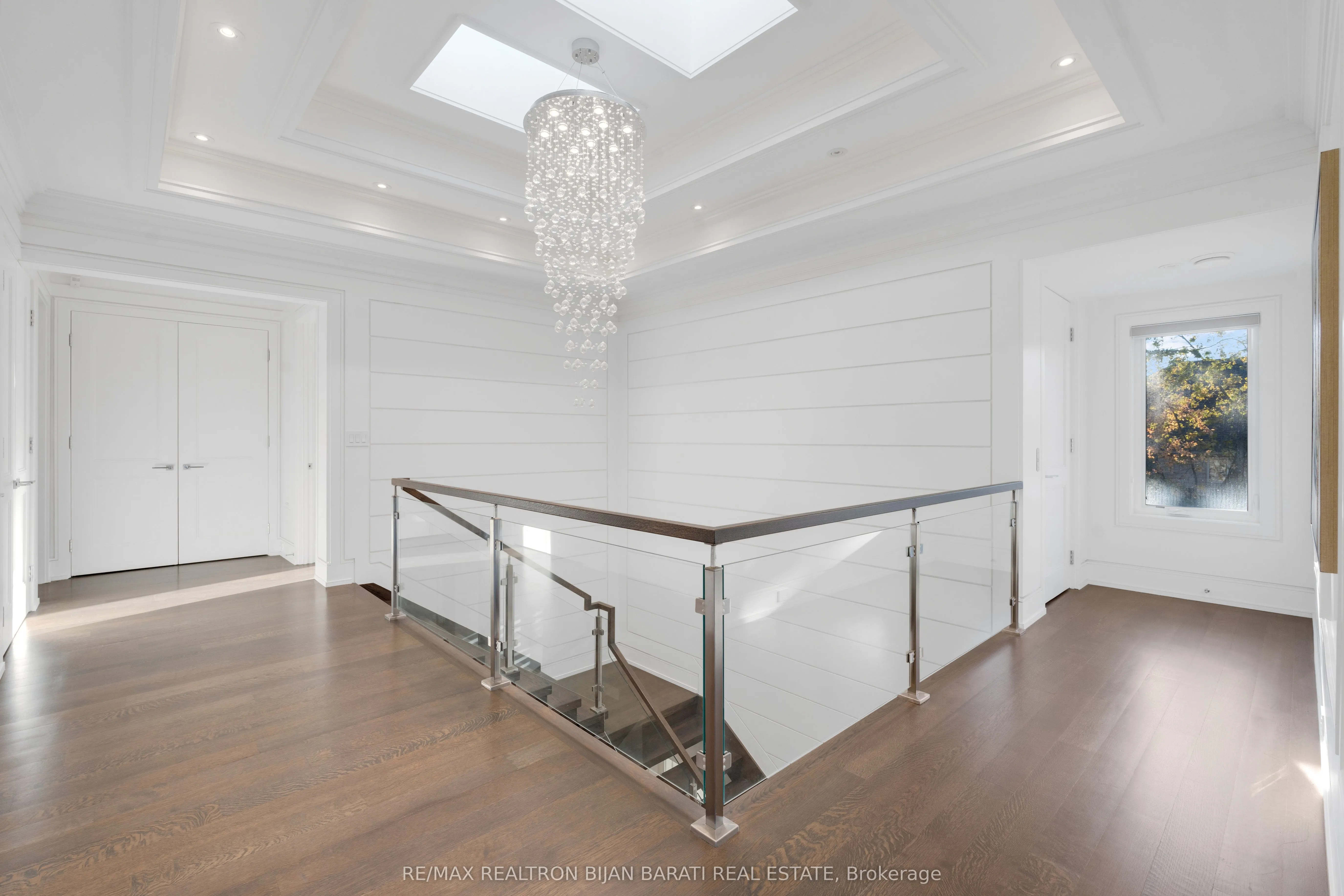 298 Hollywood Avenue