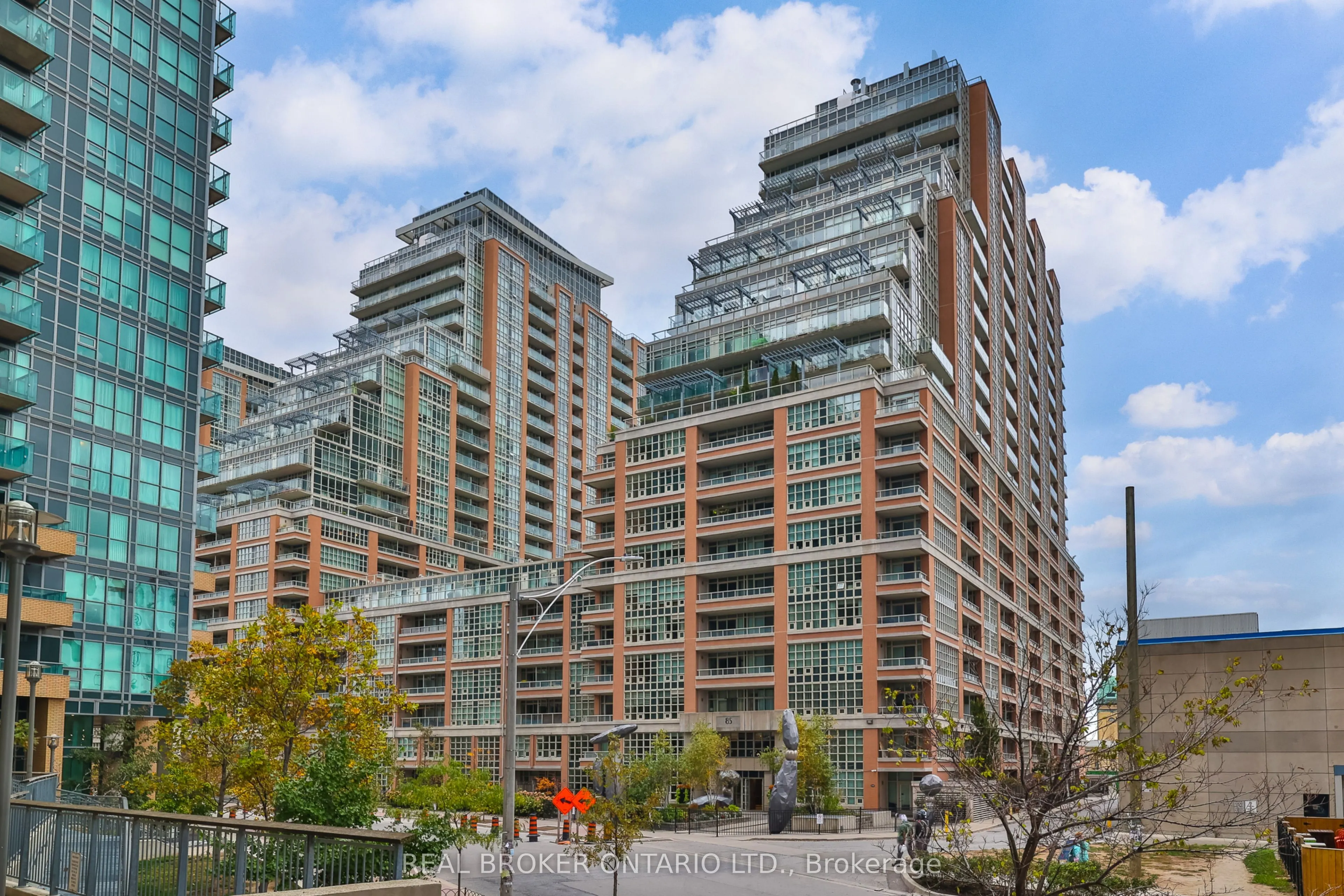 85 East Liberty Street, #1219