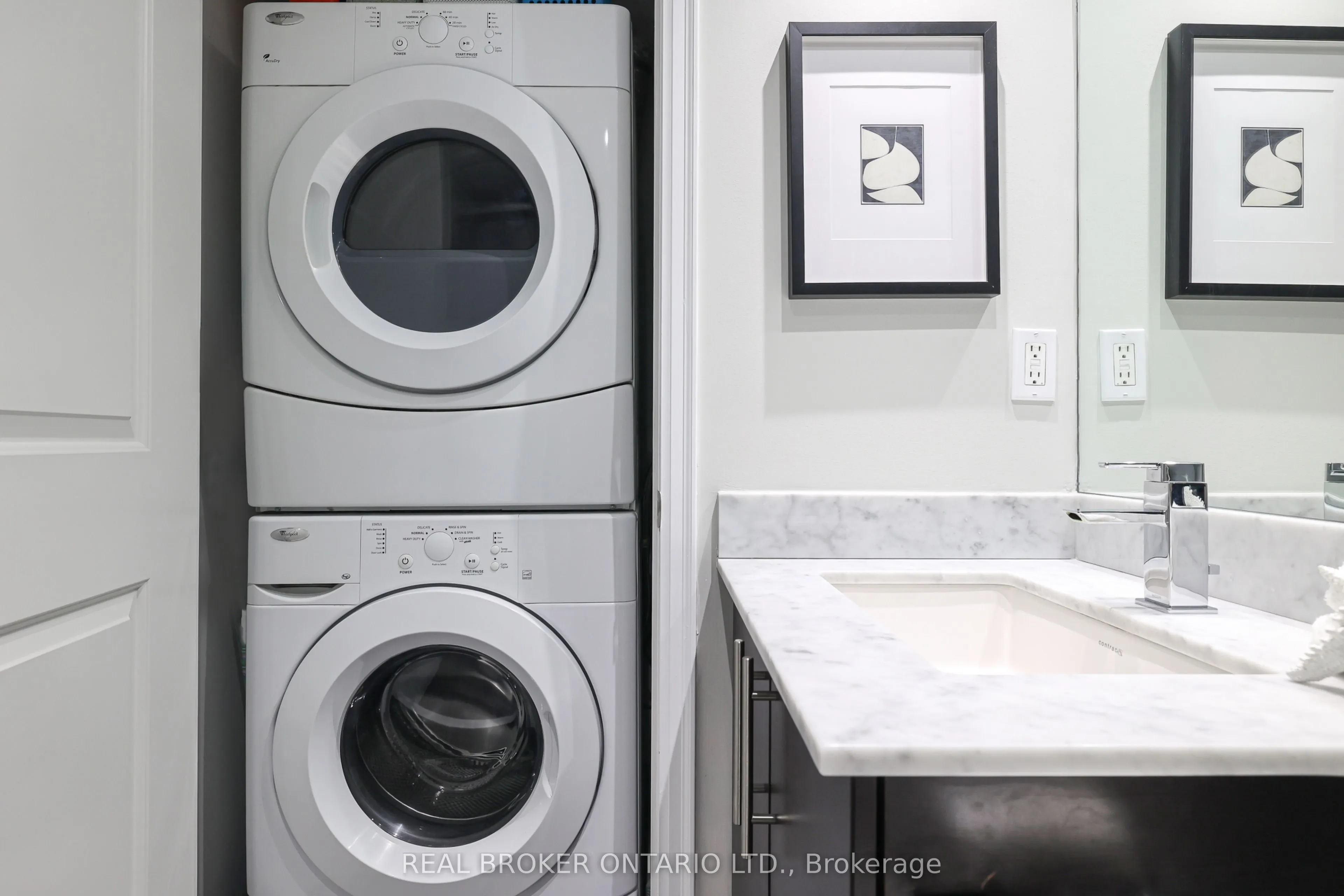 85 East Liberty Street, #1219