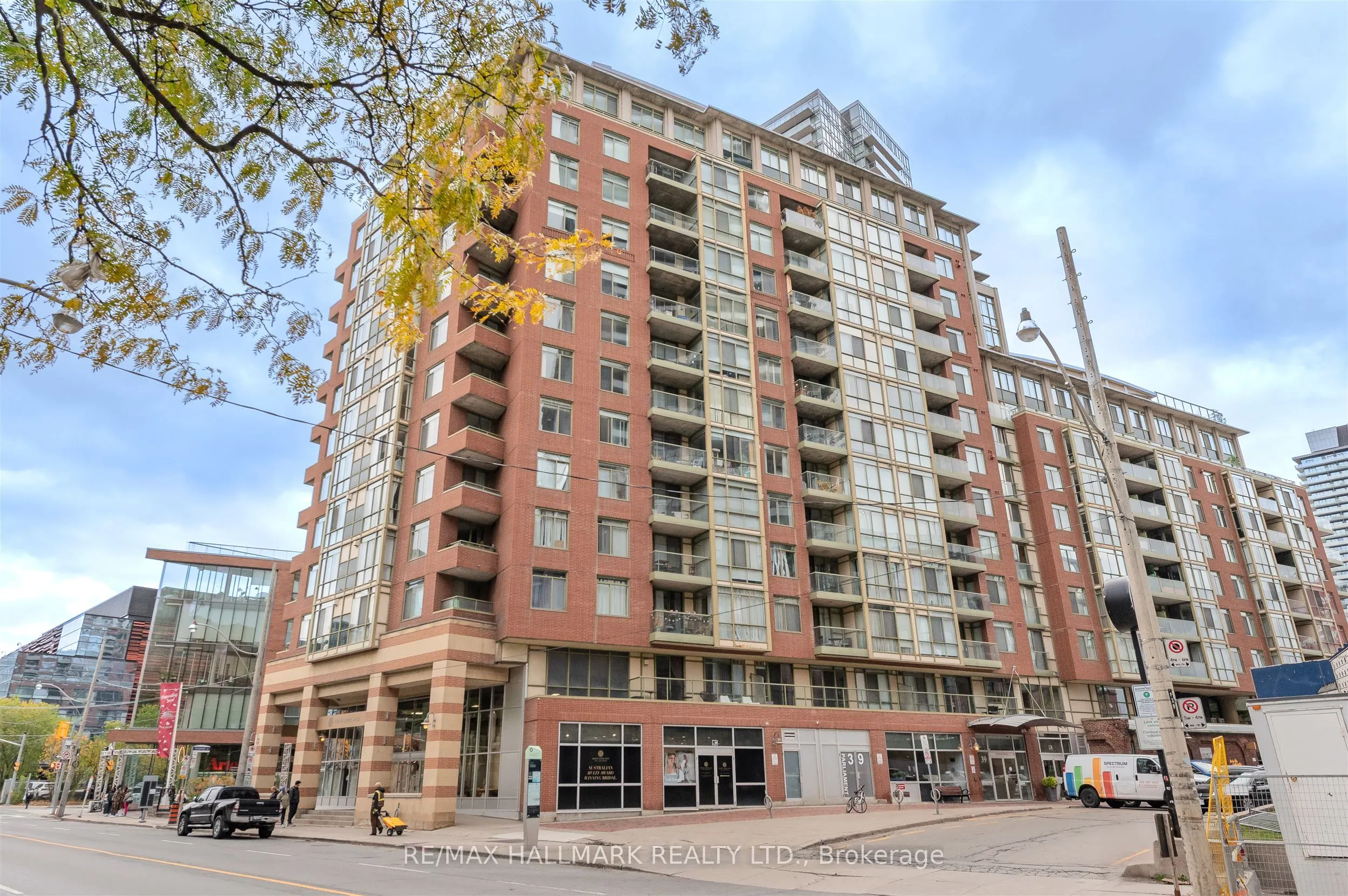 39 Parliament Street, #916