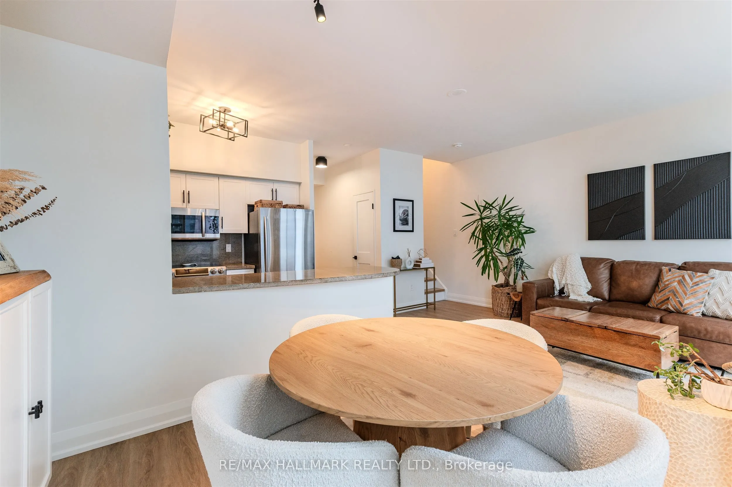 39 Parliament Street, #916