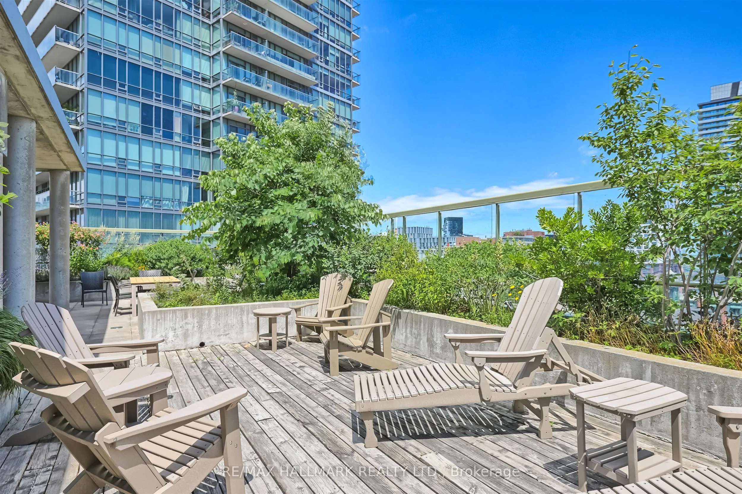 39 Parliament Street, #916