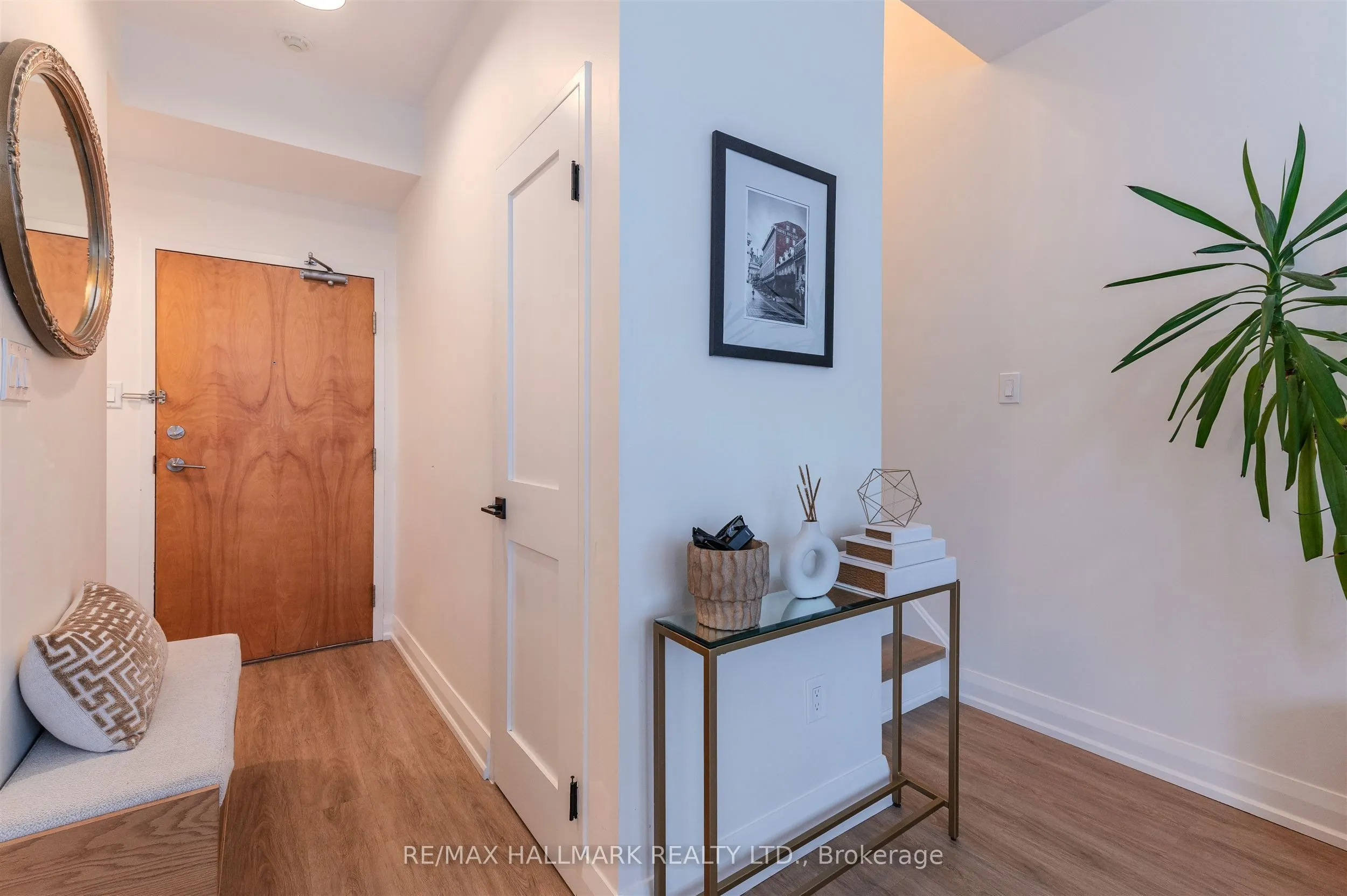 39 Parliament Street, #916