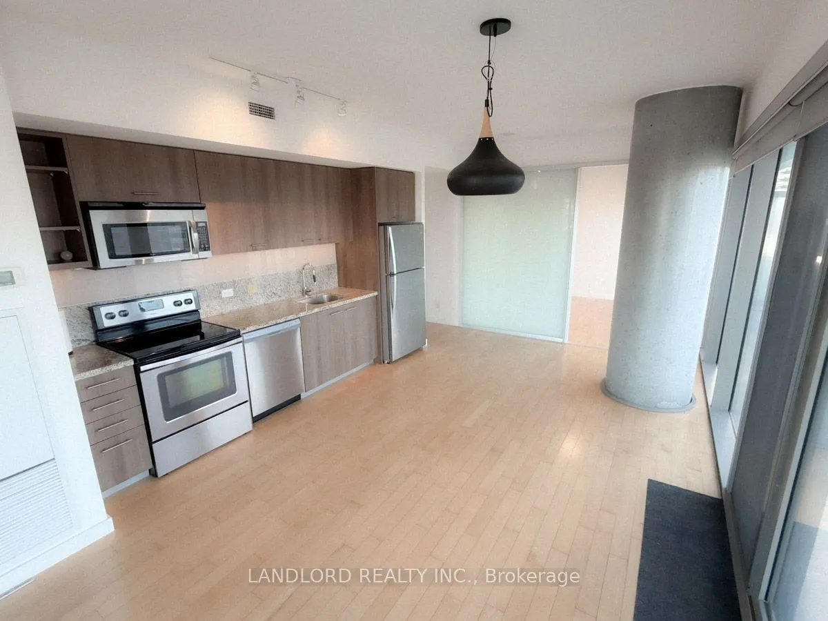 70 Distillery Lane, #903