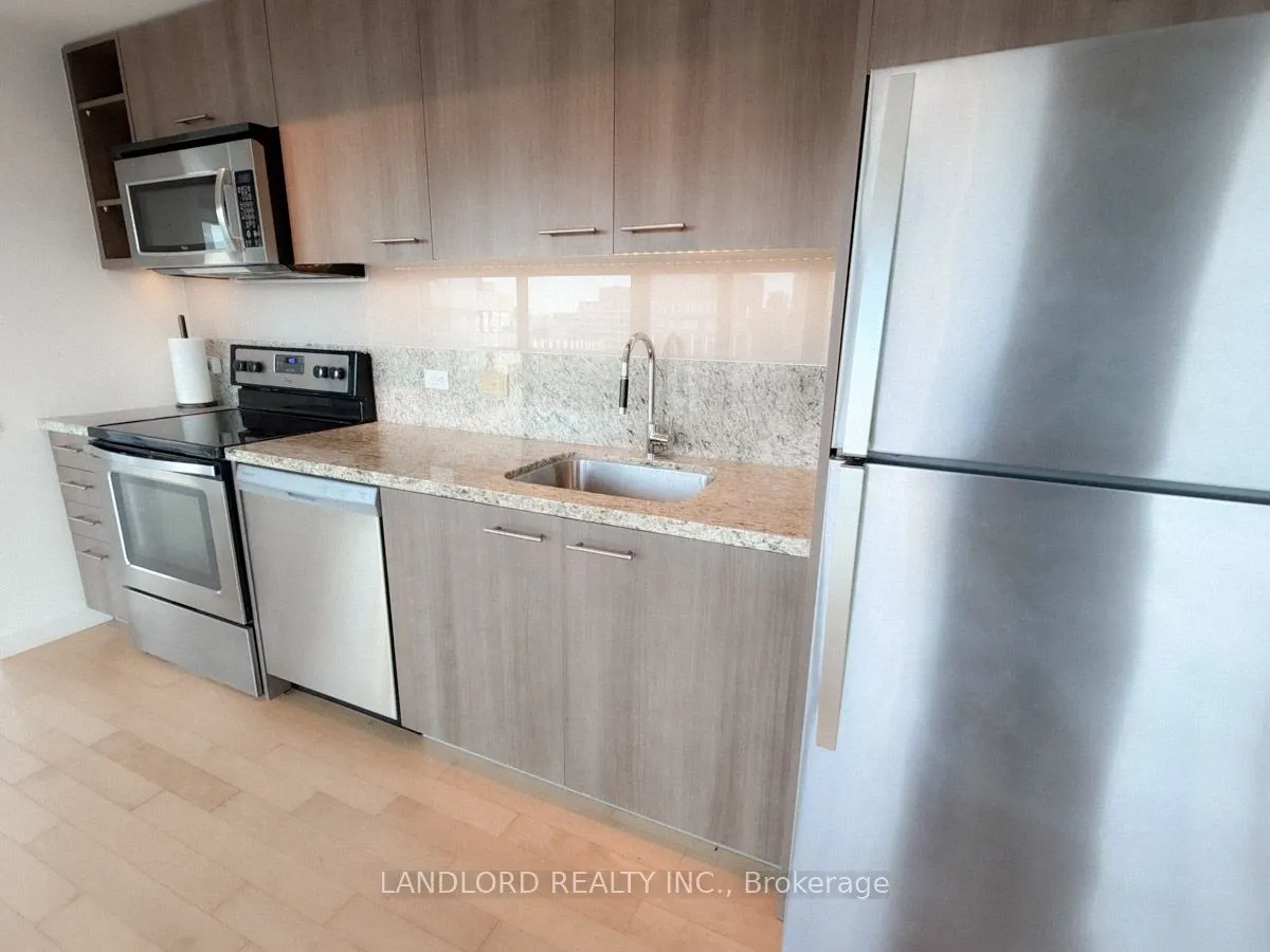 70 Distillery Lane, #903