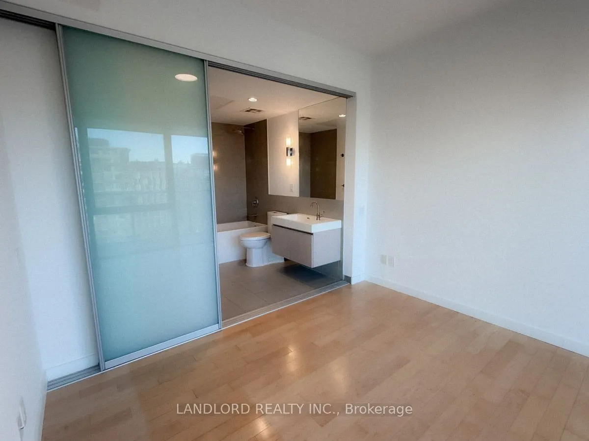 70 Distillery Lane, #903