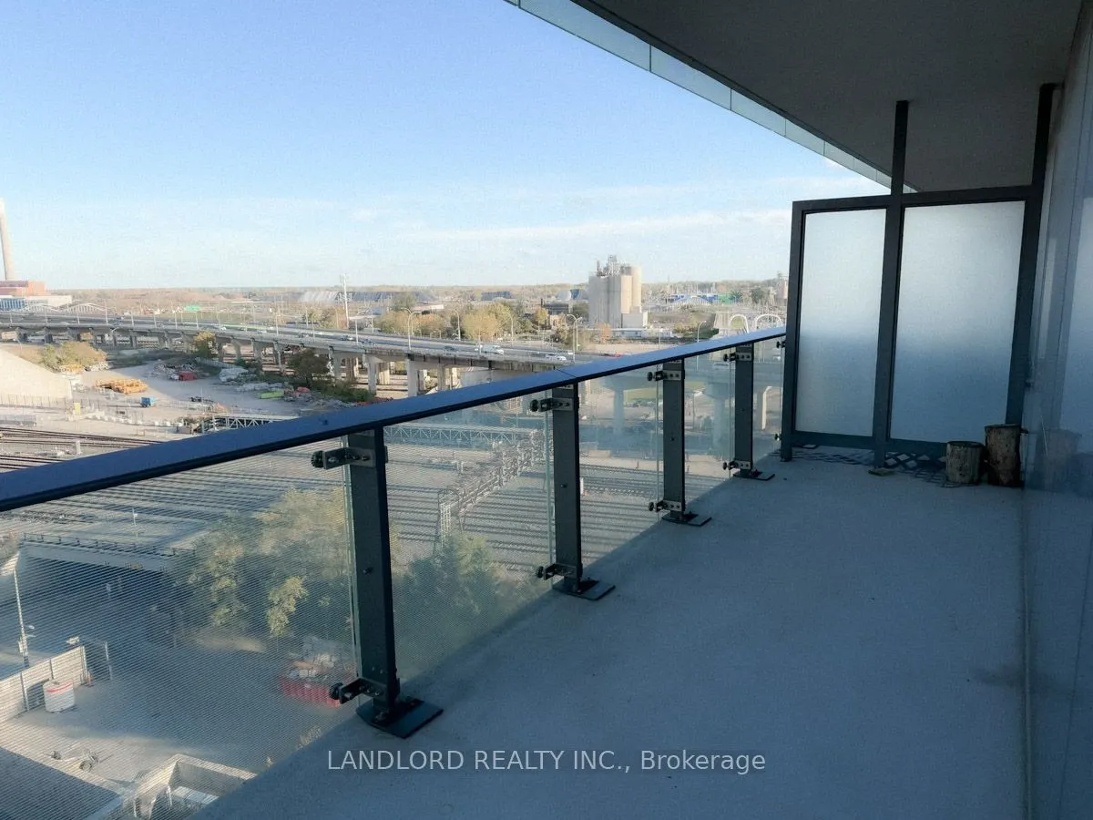 70 Distillery Lane, #903