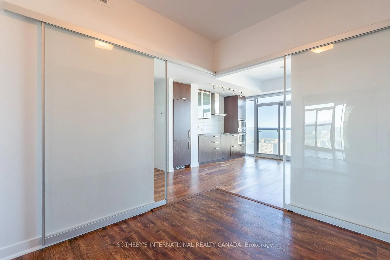 12 York Street, #3505