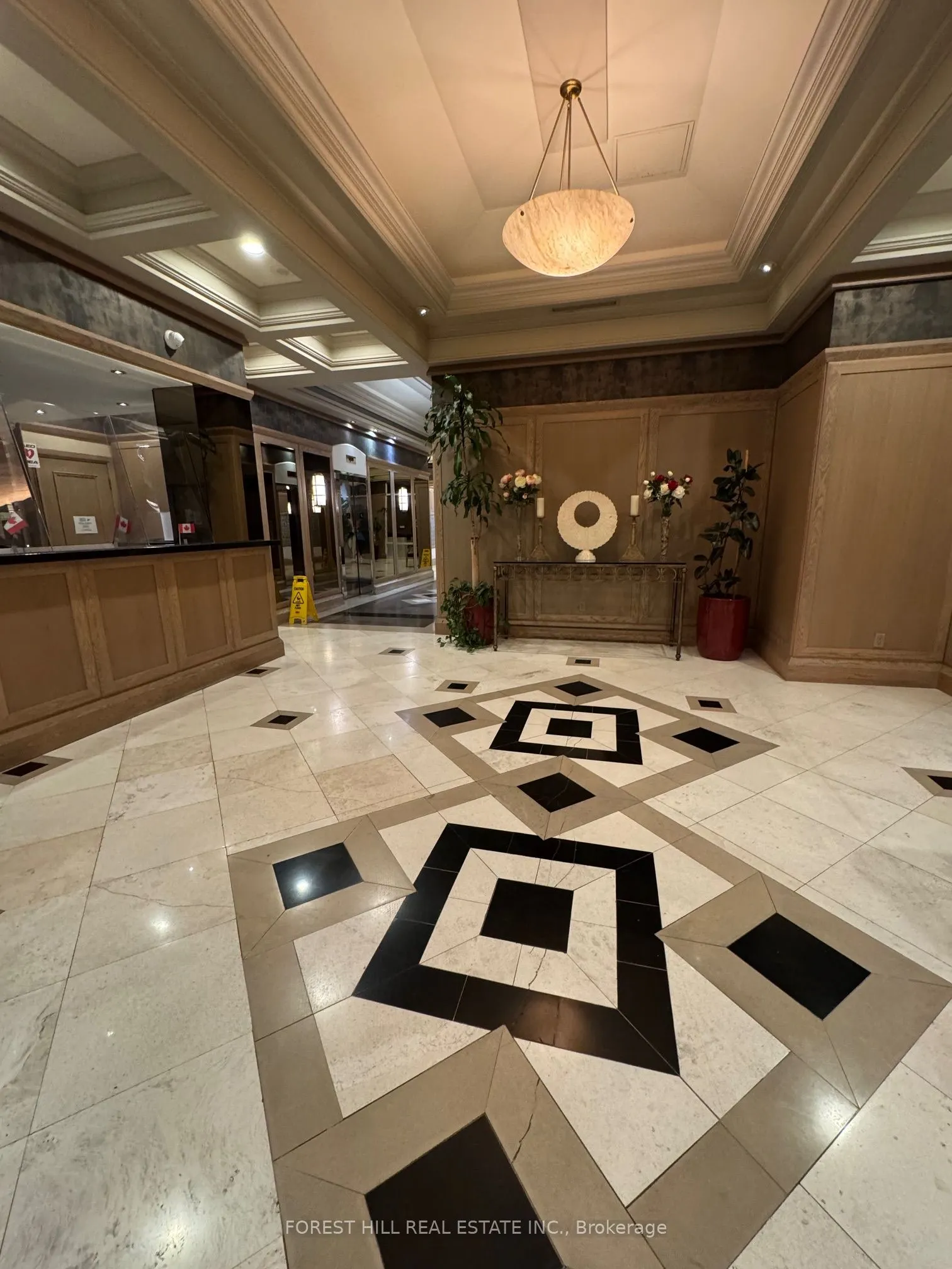 909 Bay Street, #712