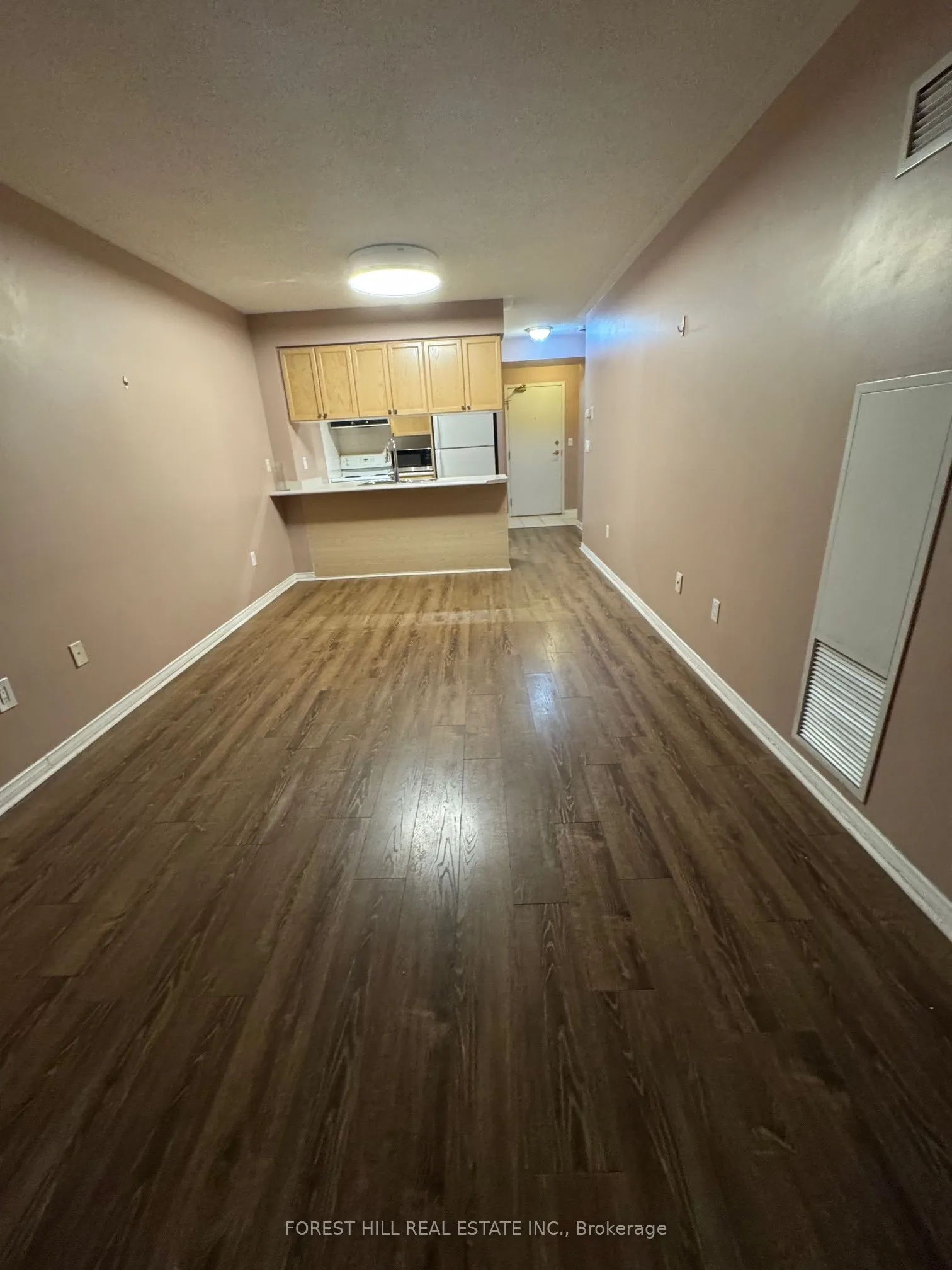 909 Bay Street, #712