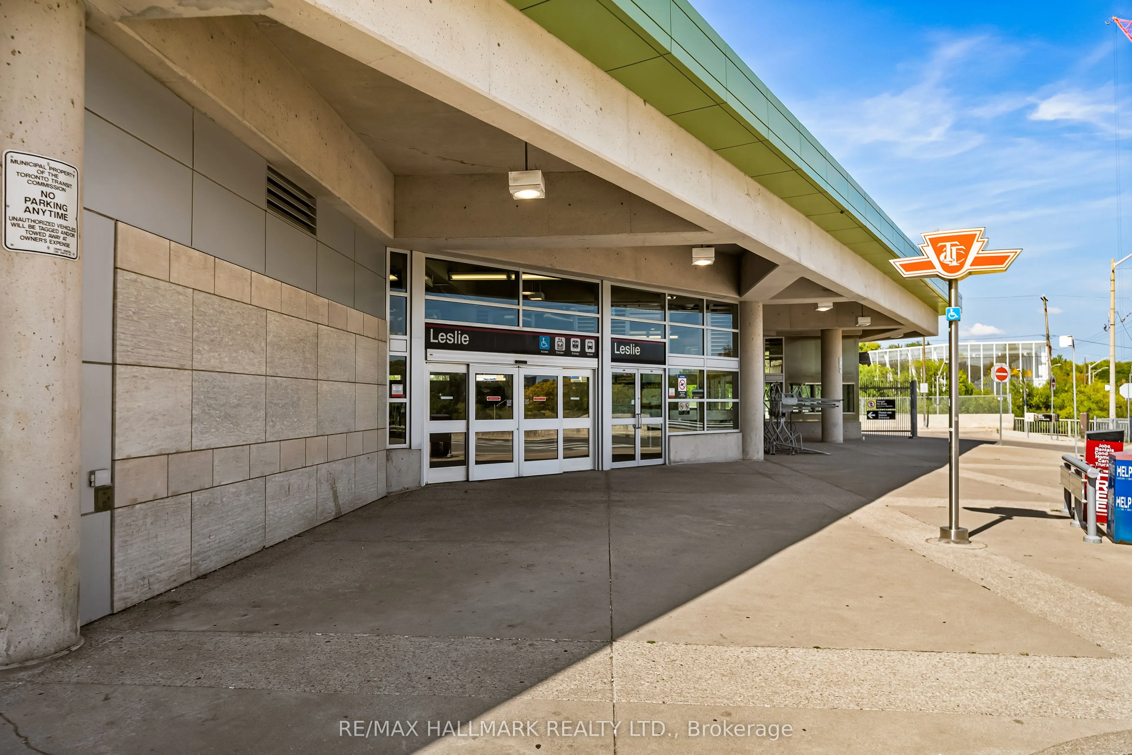 2756 Old Leslie Street, #602