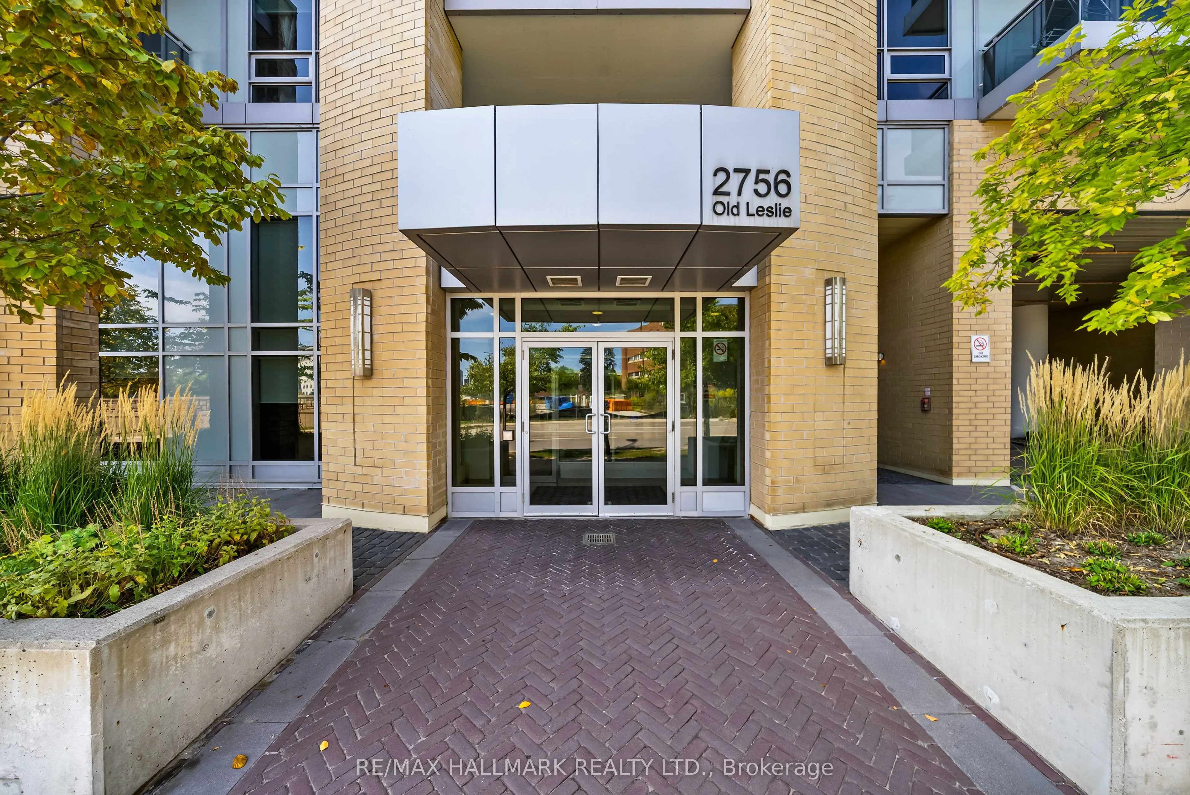 2756 Old Leslie Street, #602