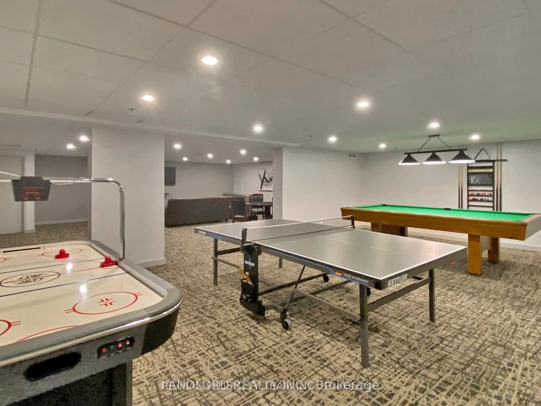 60 Homewood Avenue, #319