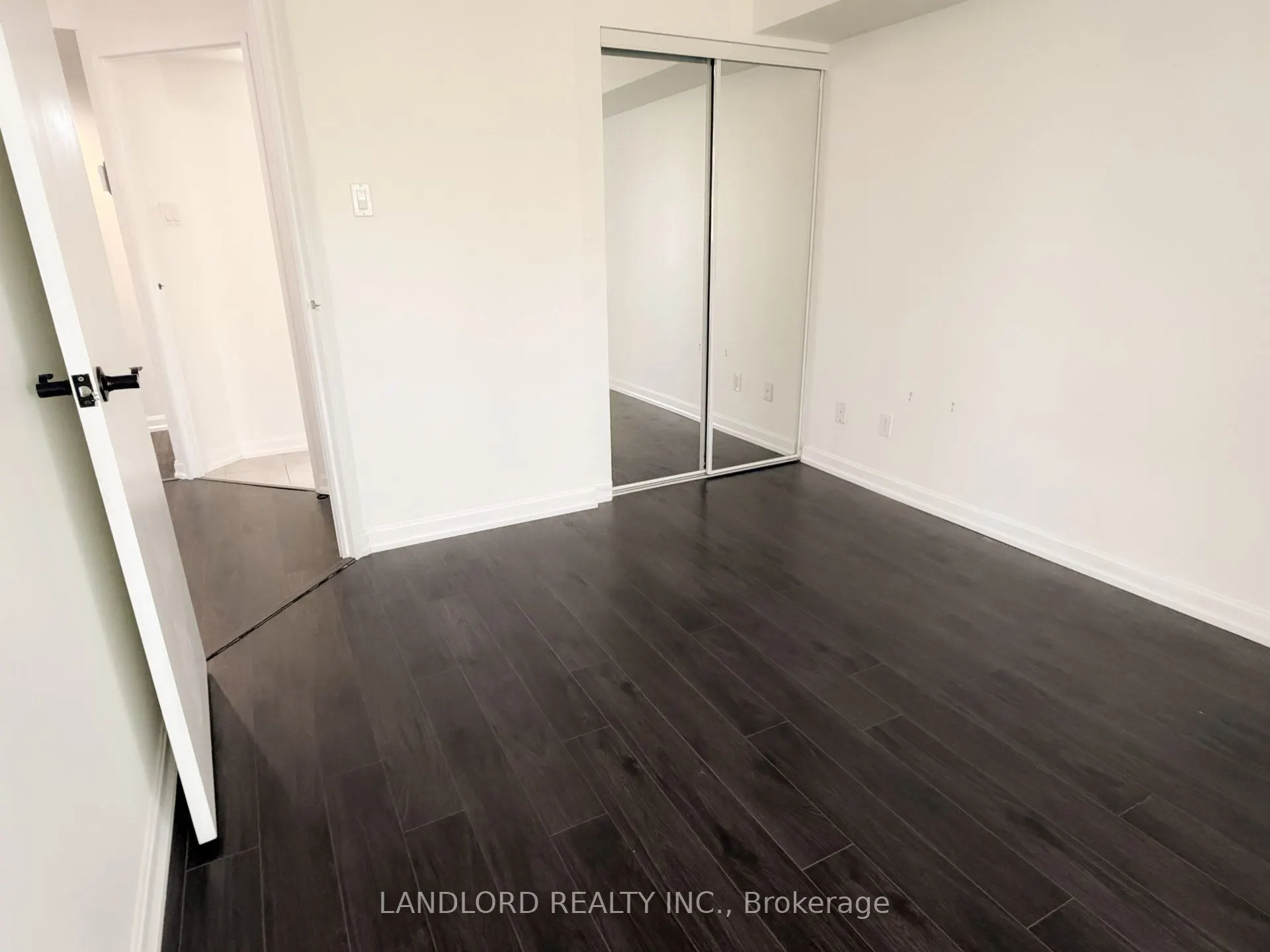 60 Homewood Avenue, #319