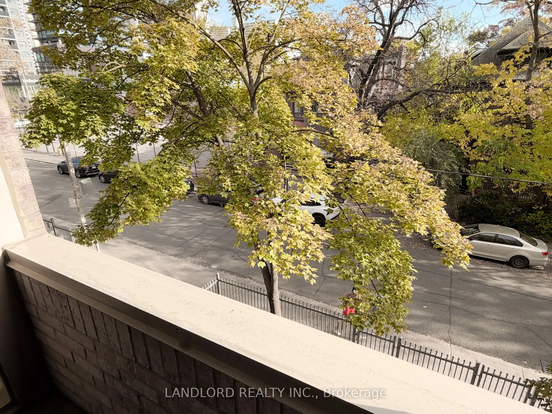 60 Homewood Avenue, #319