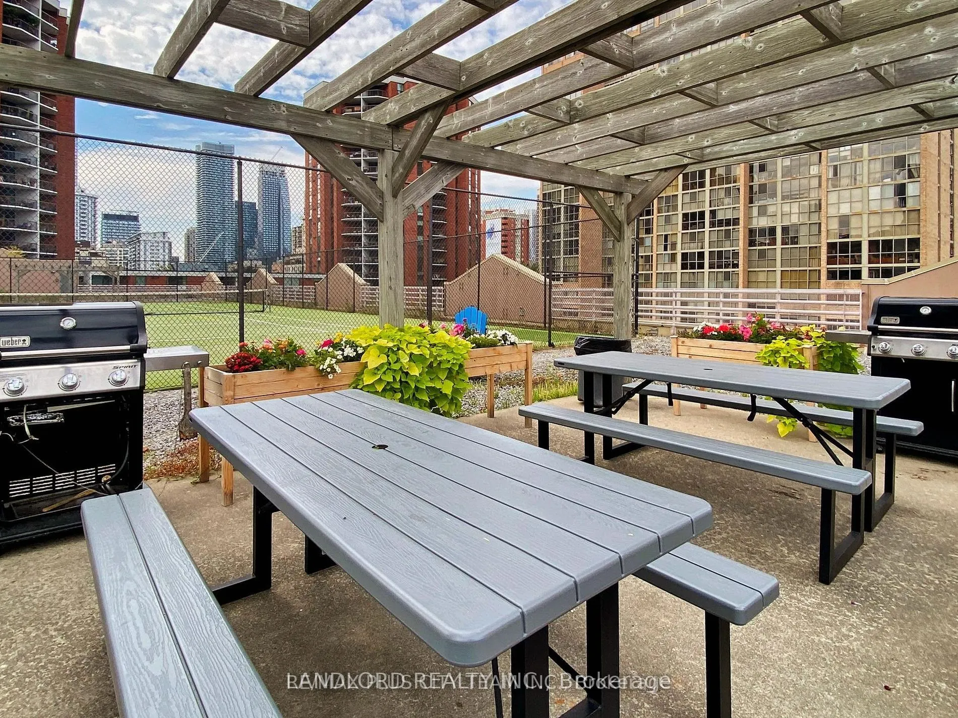 60 Homewood Avenue, #319