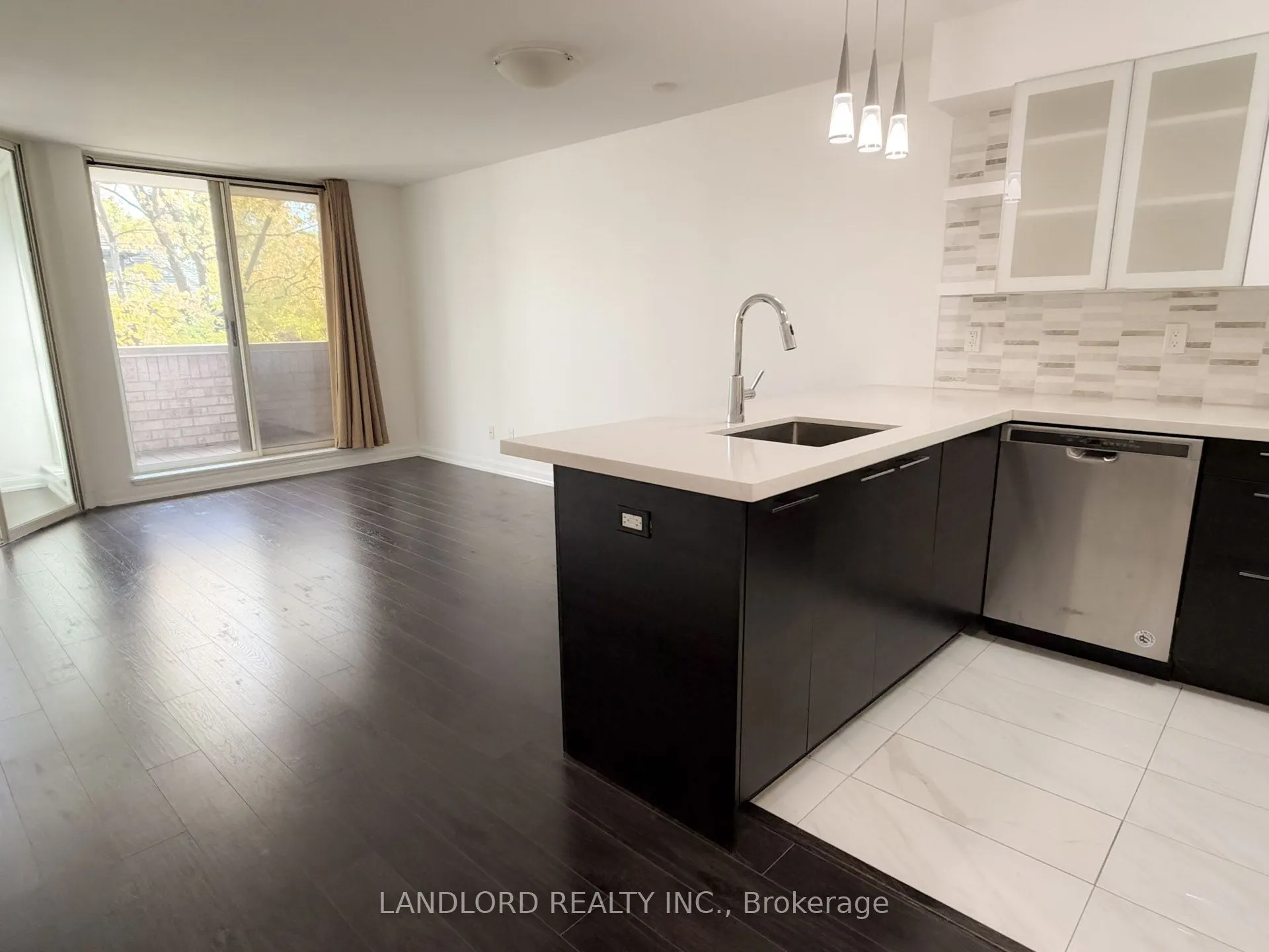 60 Homewood Avenue, #319