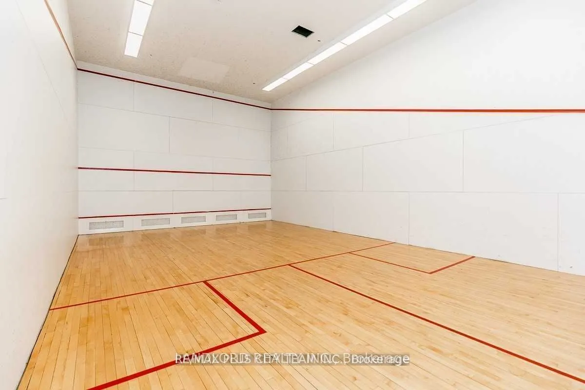 60 Homewood Avenue, #319