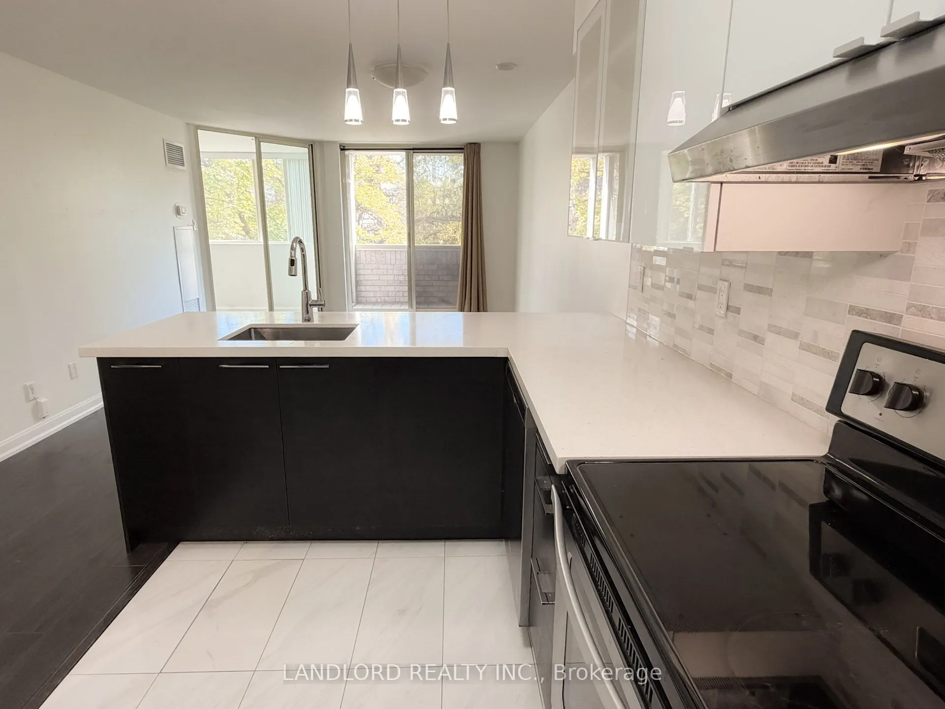 60 Homewood Avenue, #319