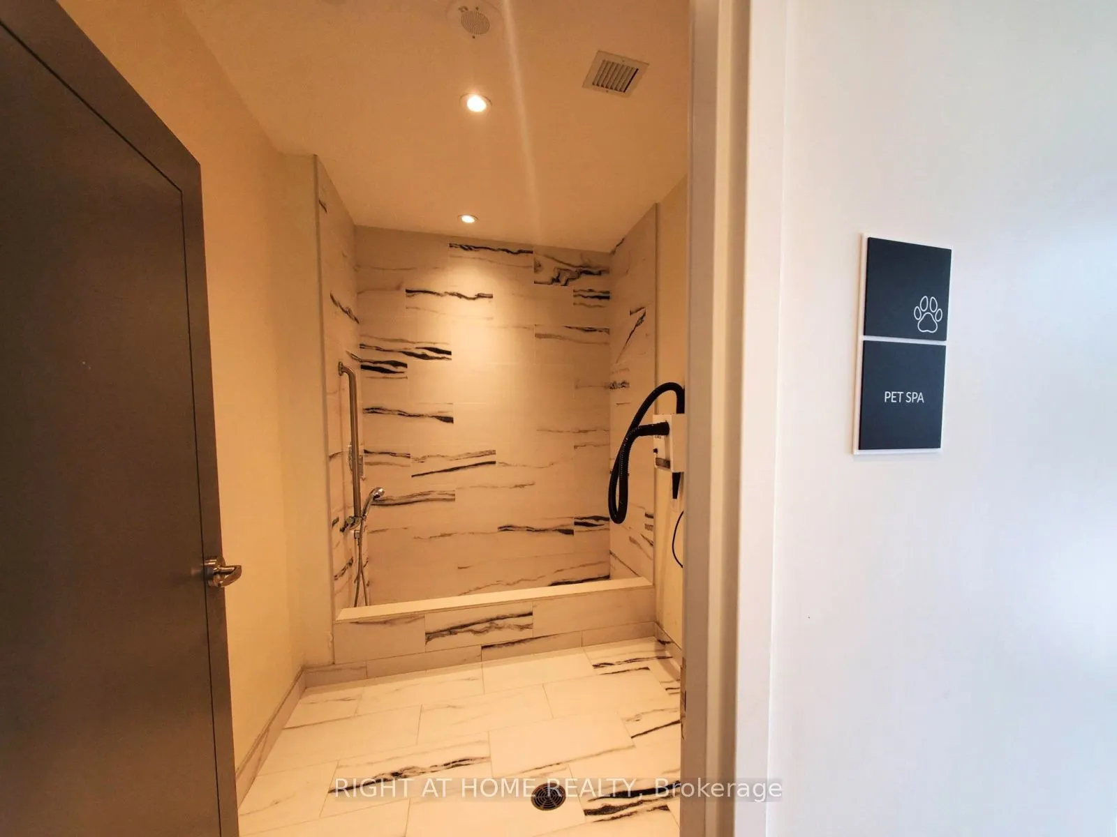 33 Frederick Todd Way, #1308